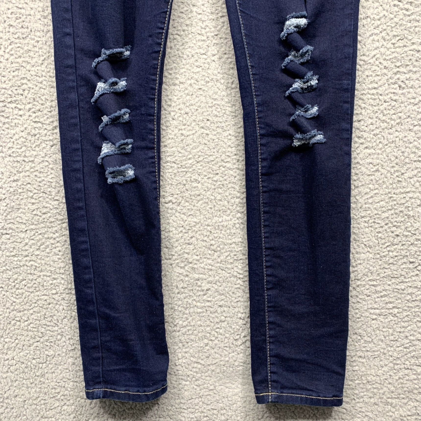 Vintage NY Jeans NY Trends-4 Jeans Women’s Size 8 Distressed Dark Blue Stretch Easy Care 5-Pocket Jeans Women Size 30" / US 8 / IT 44 - 2 Thumbnail