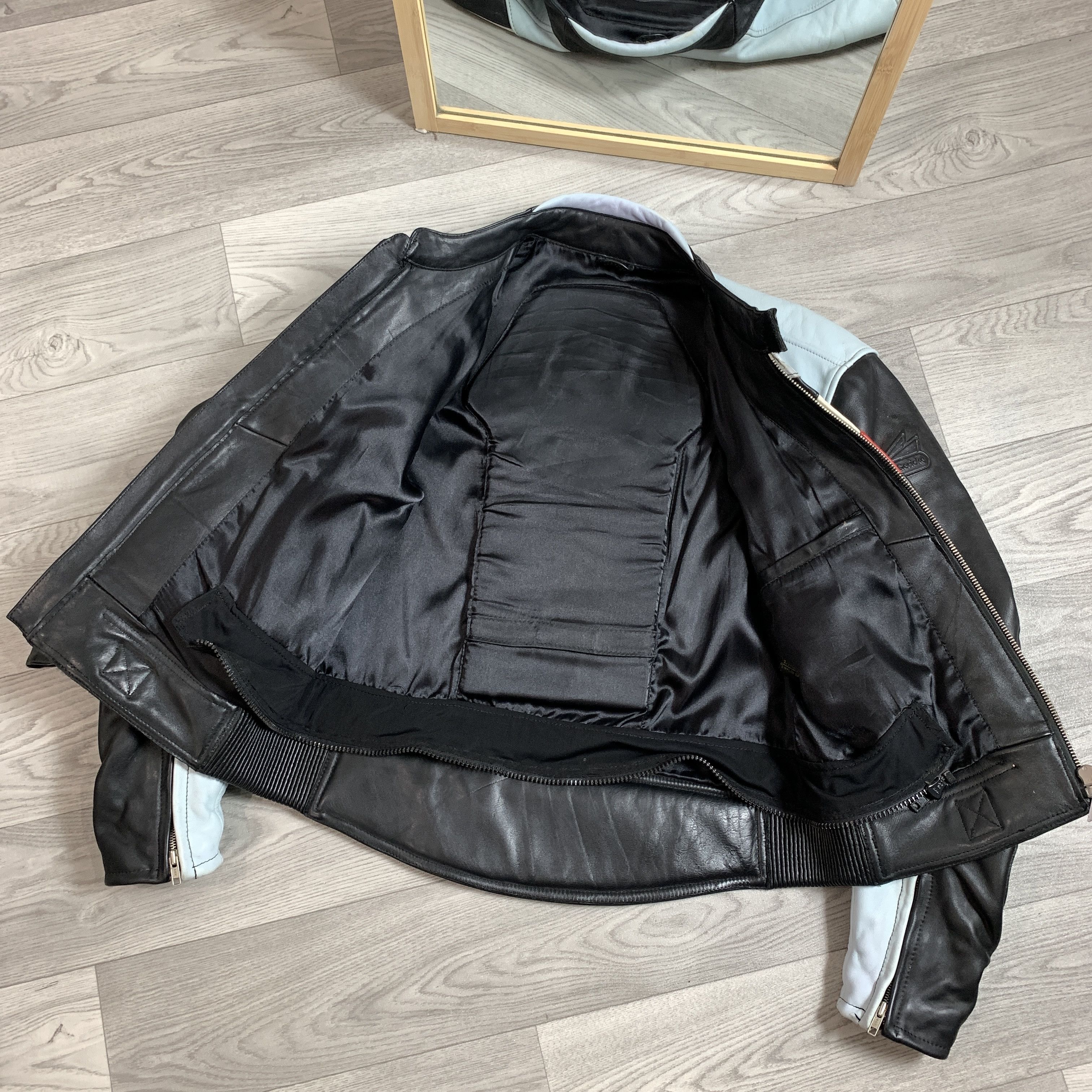 Hein Gericke Vintage Hein Gericke Pro Sports Moto Biker Leather Jacket L Size US L / EU 52-54 / 3 - 19 Thumbnail