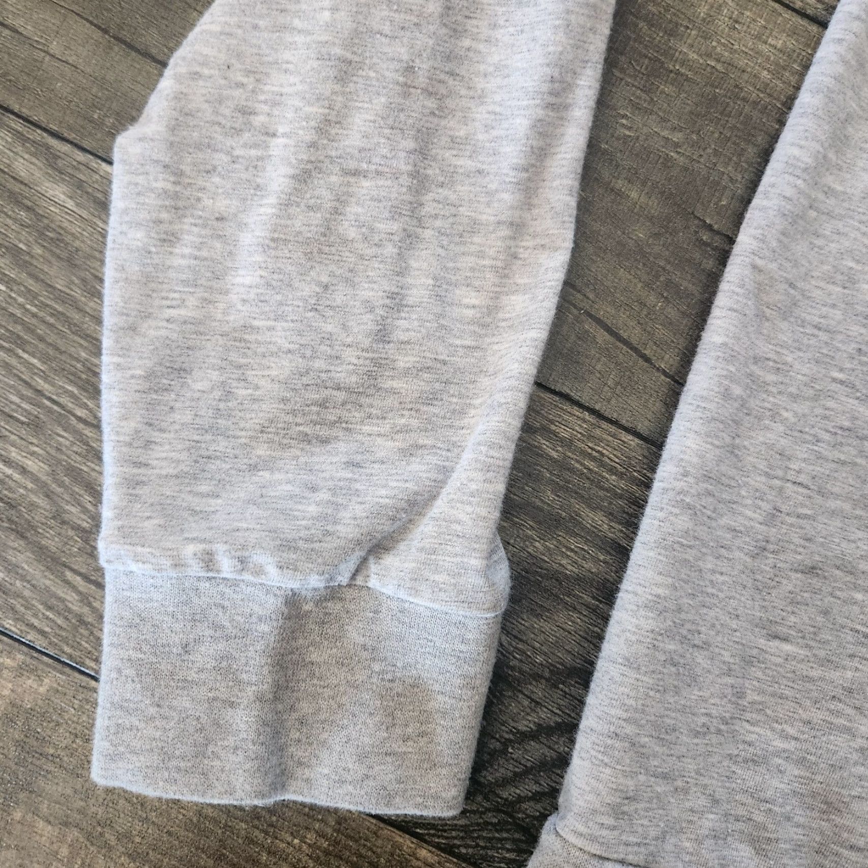 TravisMathew Travis Mathew 1/4 Zip Pullover Mens Medium Gray Striped Golf Performance Pullover Knit Zip Pocket All Seasons Lightweight Size US M / EU 48-50 / 2 - 7 Thumbnail