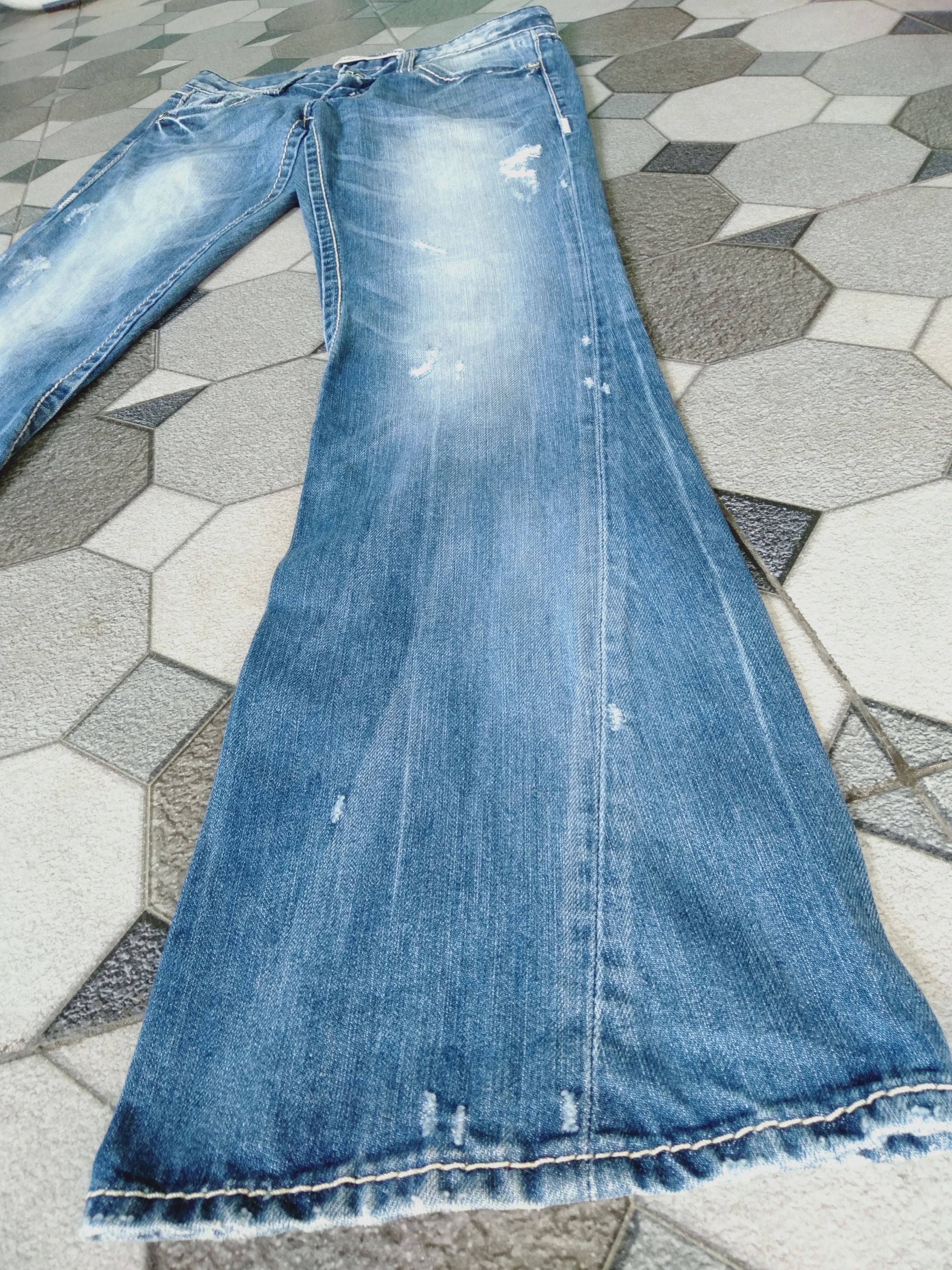 Isamu Katayama Backlash Vintage Buckaroo Distressed Flare Denim - Y2K Style Size US 31 - 4 Thumbnail