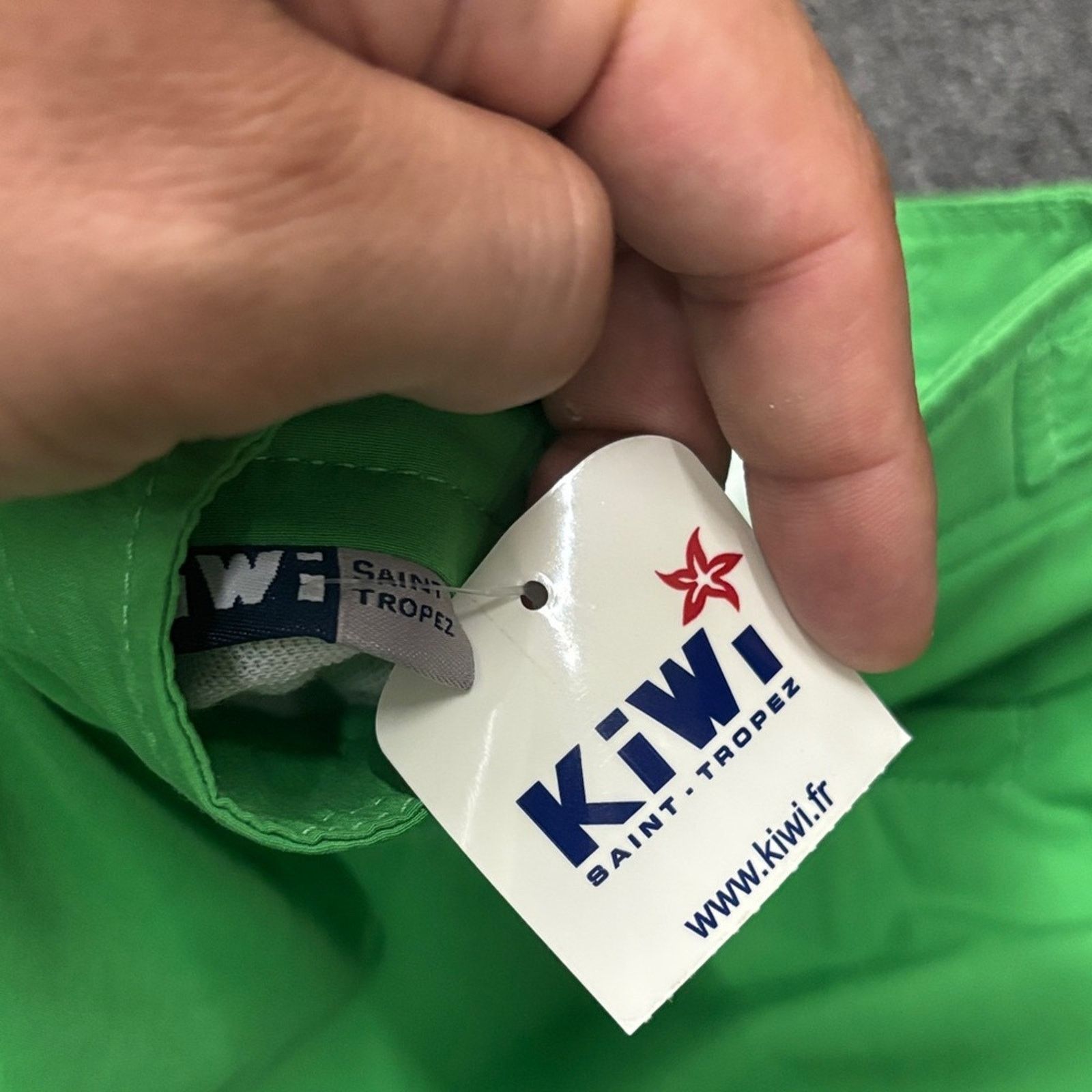Kiwi NWT Fefe Kiwi Vibrant Green Women's Bermudas Côte d’Azur XL Size US 42 / EU 58 - 5 Thumbnail