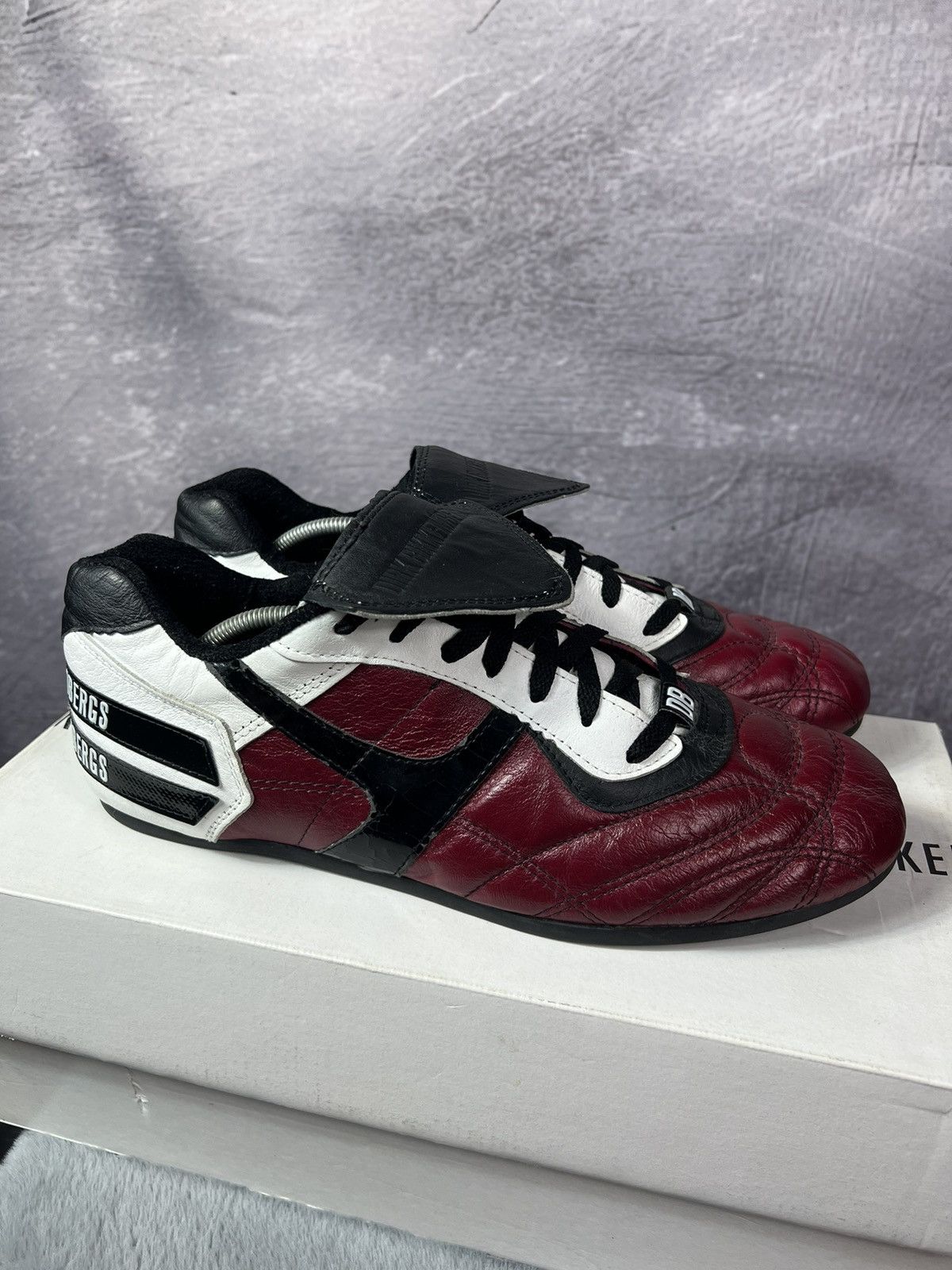 靴 DIRK BIKKEMBERGS FOOTBALL SHOES Y2K Dirk Bikkembergs 00S Y2K Football High Top Sneakers Vintage