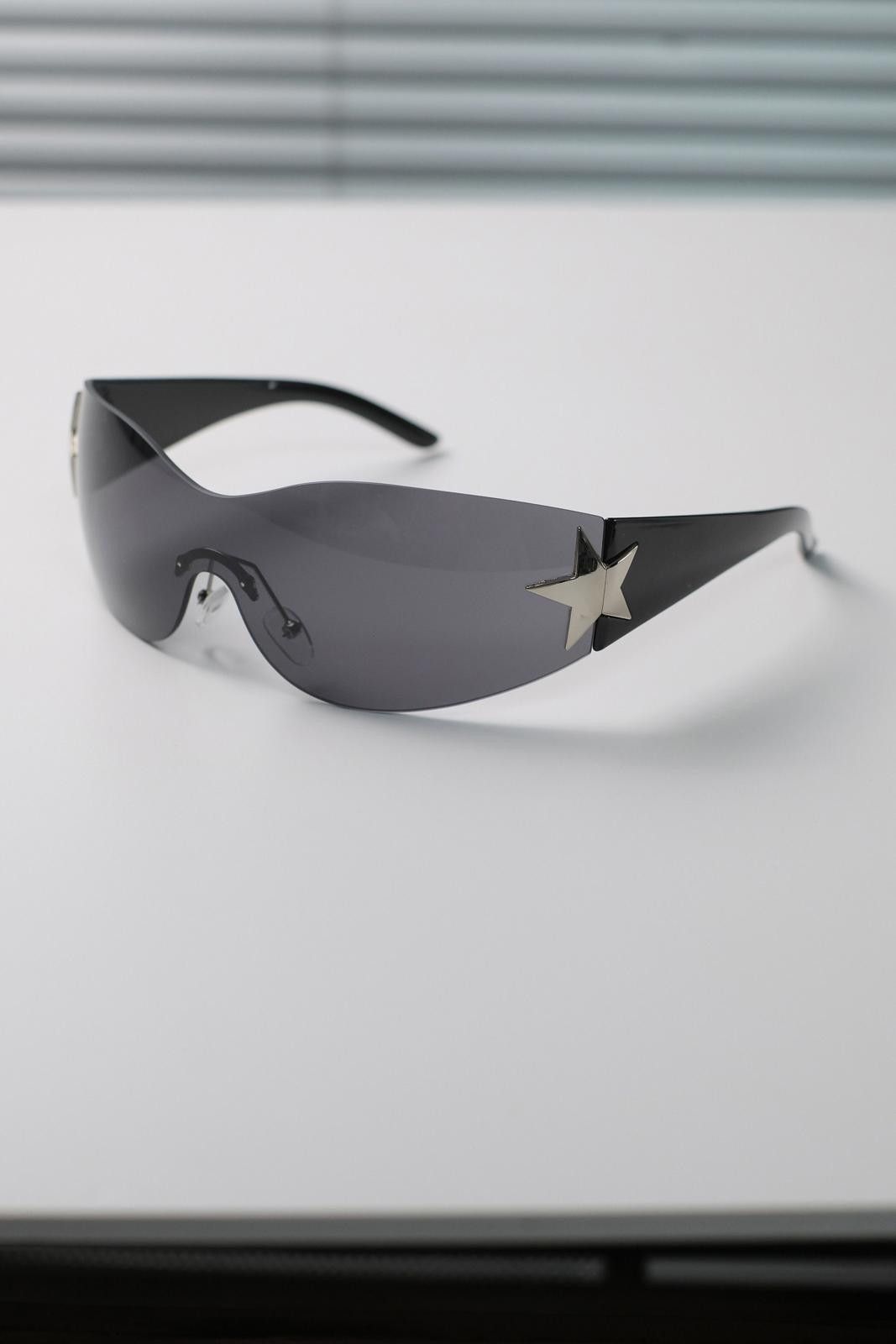 Other Y2k Vtg Avant Garde Cyber Punk Black Sunglasses Unisex OS Size ONE SIZE - 1 Thumbnail