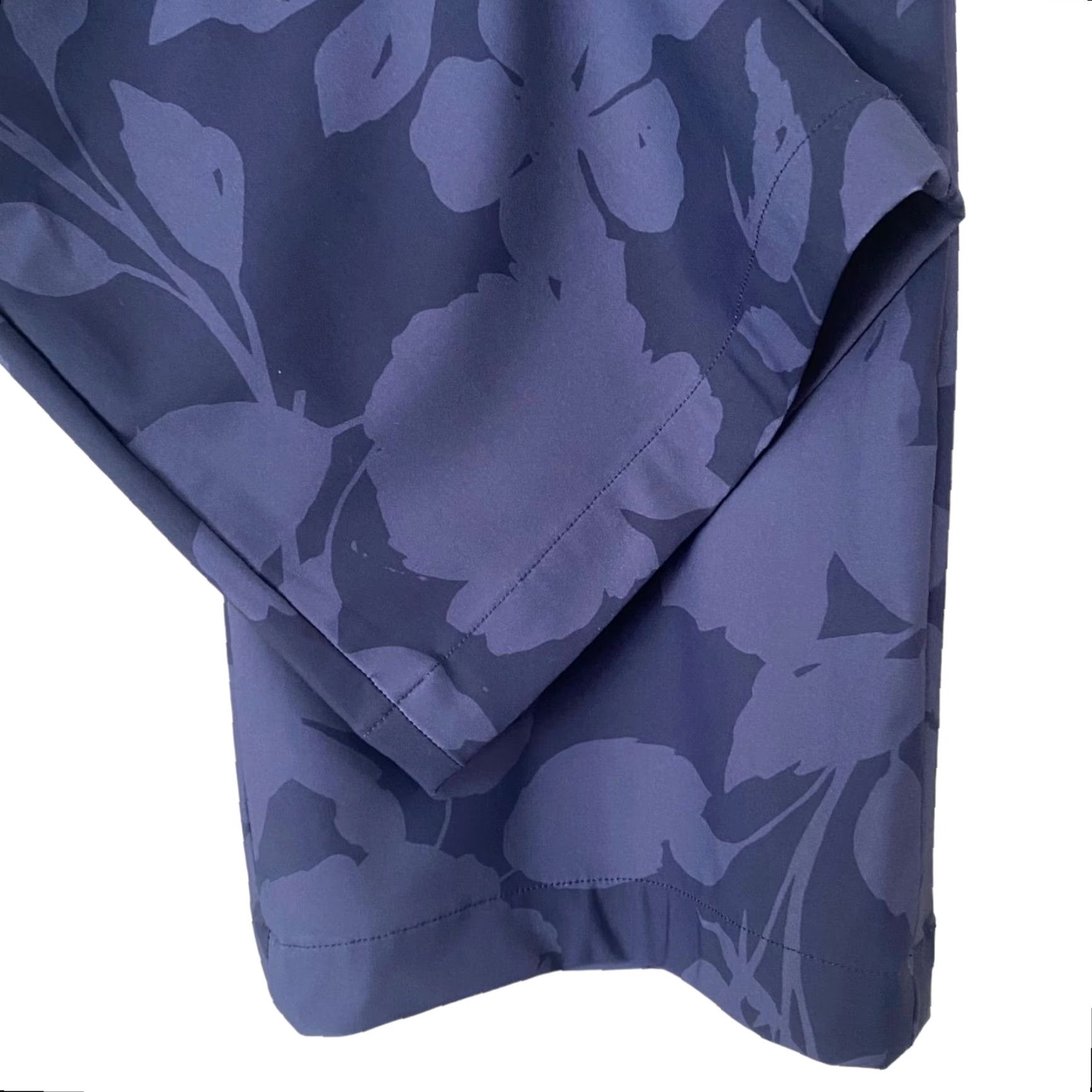 Spanx VINTAGE Spanx Sunshine Kick Flare Pants Blue Floral High-Rise Stretch Petite Small New Size 28" / US 6 / IT 42 - 7 Thumbnail