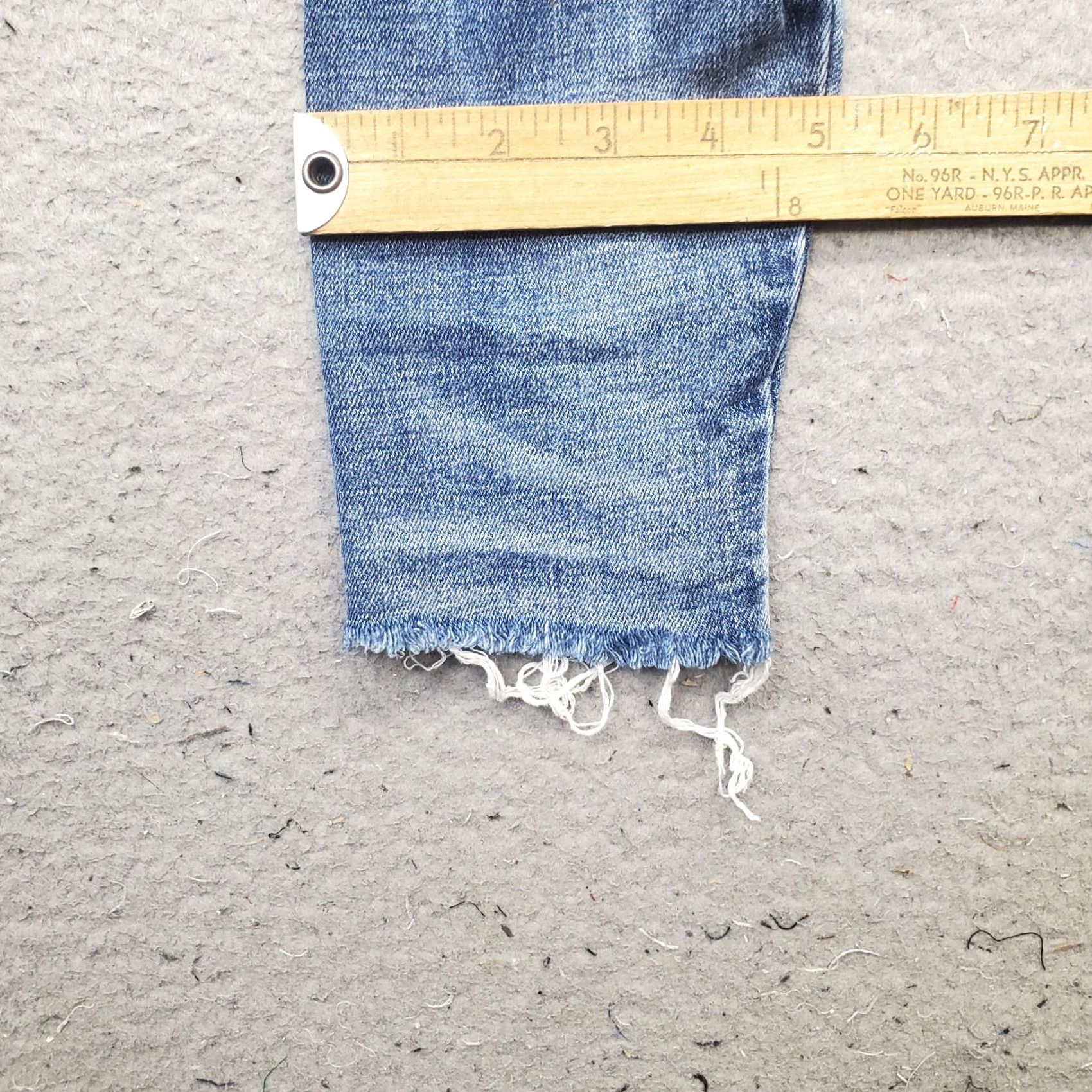 American Eagle Outfitters American Eagle Outfitters Jeans Womens 00S Blue Denim Streetwear Boho Distressed Raw Hem Jeans Girls Women 00S Blue Denim Distressed Raw Hem Size 24" / US 00 / IT 34 - 5 Thumbnail