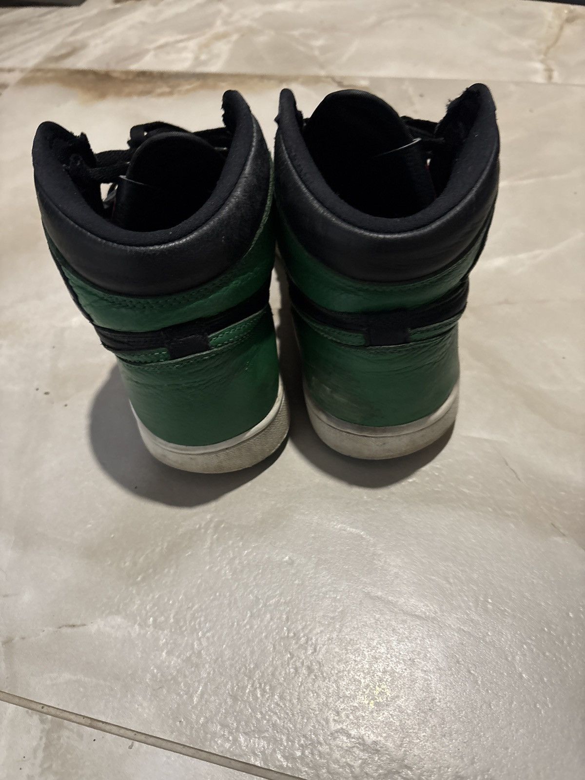 Jordan Brand Jordan 1 Retro High Pine Green Size US 9 / EU 42 - 3 Thumbnail