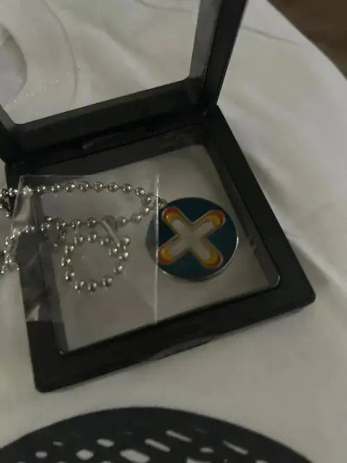 Other Cross Round Pendant Necklace Size ONE SIZE - 3 Thumbnail