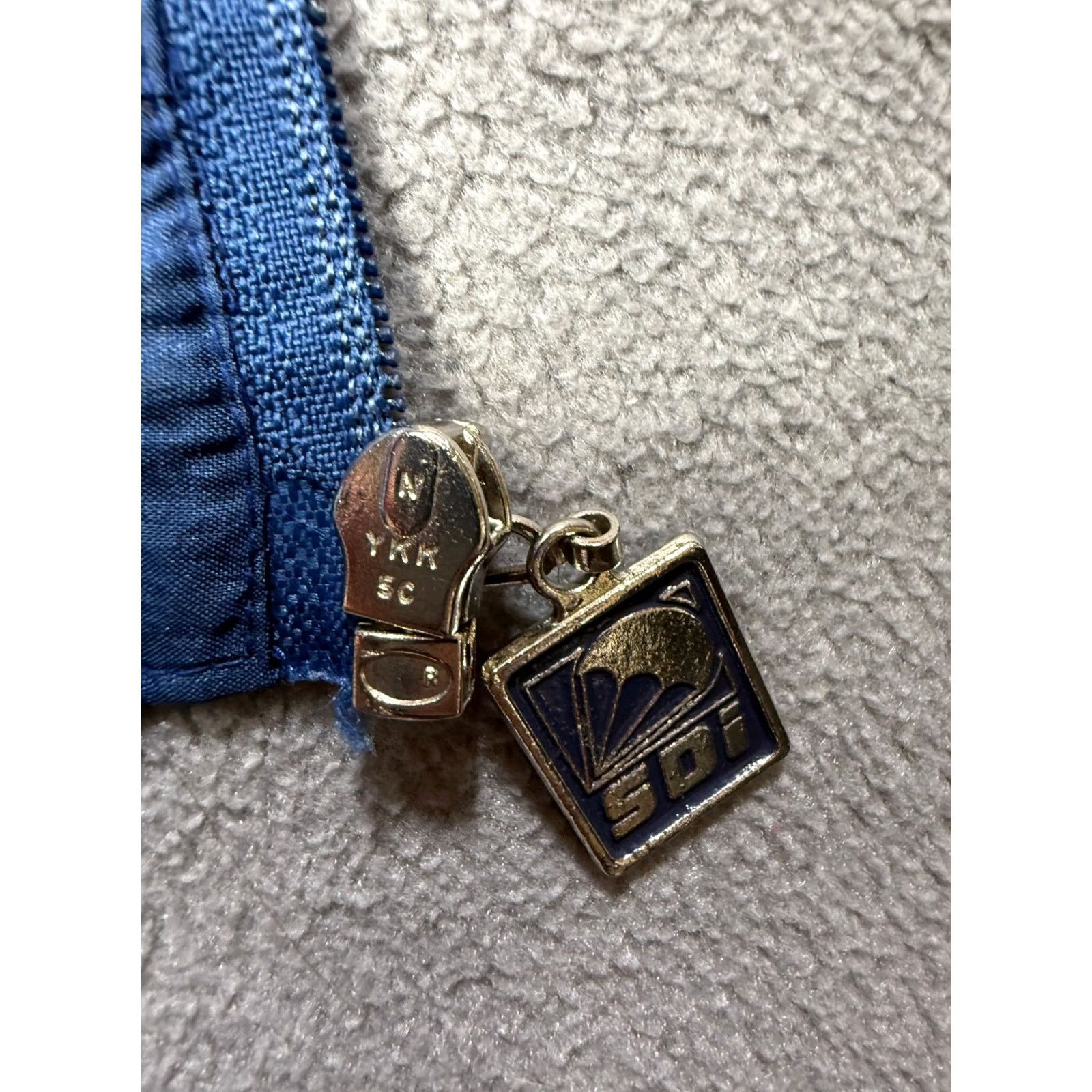 Vintage VINTAGE Skydivers International Jacket Mens 2XL Blue Windbreaker 90s Geometric Pockets Full Zip Size US XXL / EU 58 / 5 - 7 Thumbnail