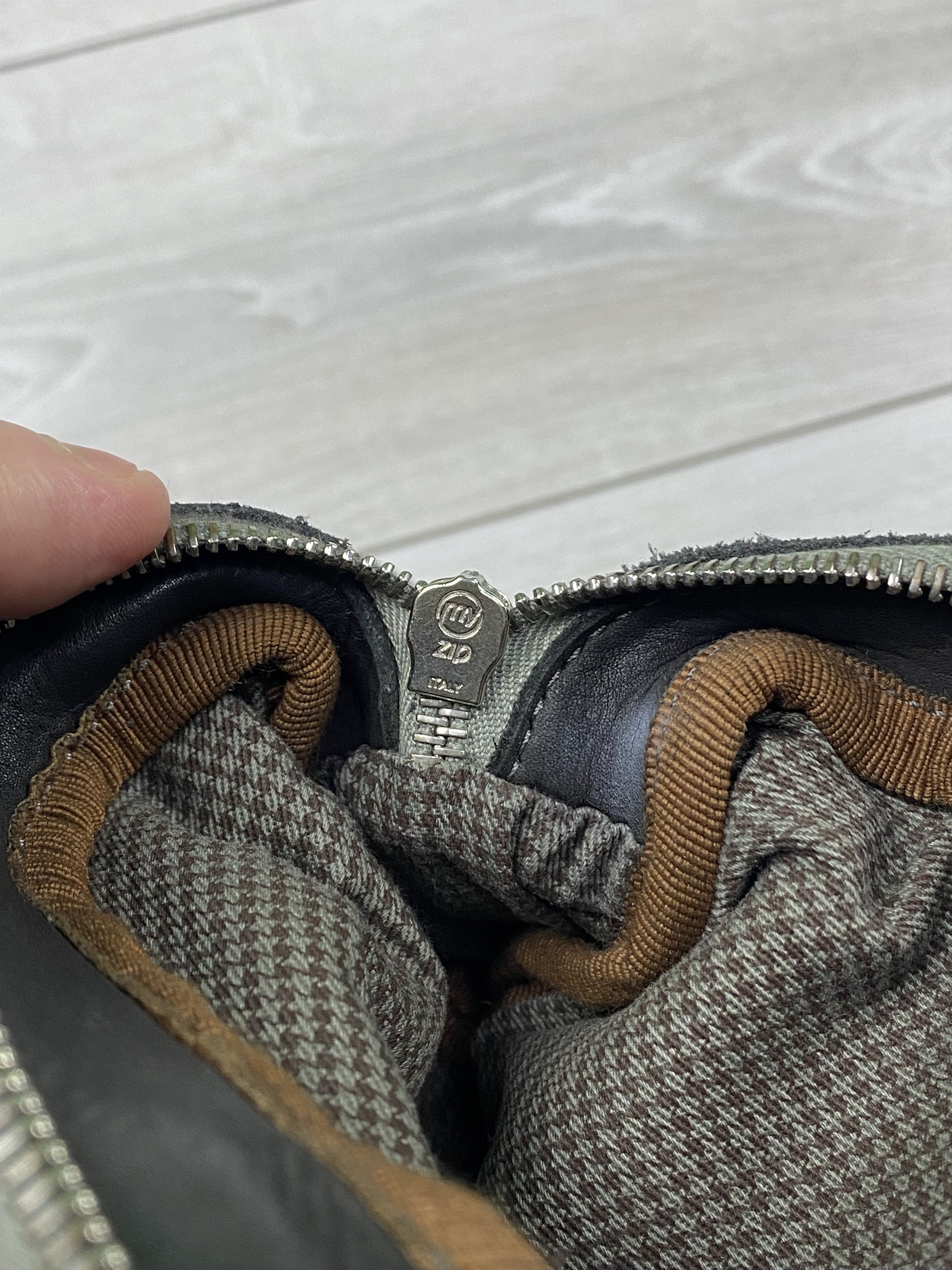 Other Rare Vive la difference messenger leather distressed bag Size ONE SIZE - 11 Thumbnail