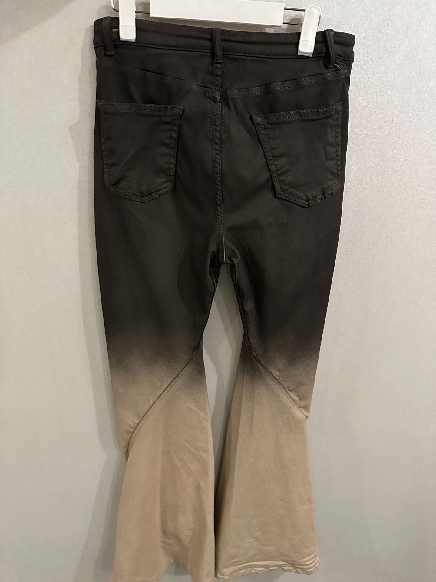 Rick Owens rick owens Graduated and slightly pulled trousers 2501-Next Size US 33 - 2 Thumbnail