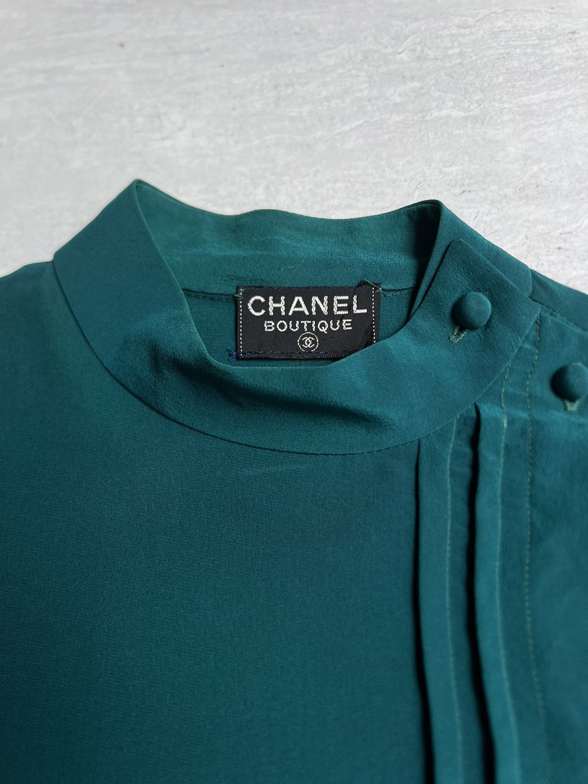 Chanel CHANEL BOUTIQUE Green Blouse Size XS / US 0-2 / IT 36-38 - 5 Thumbnail