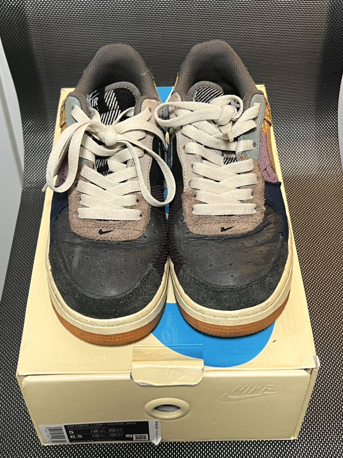 Nike × Travis Scott Nike Air Force 1 x Travis Scott Size US 5 / EU 37 - 4 Thumbnail