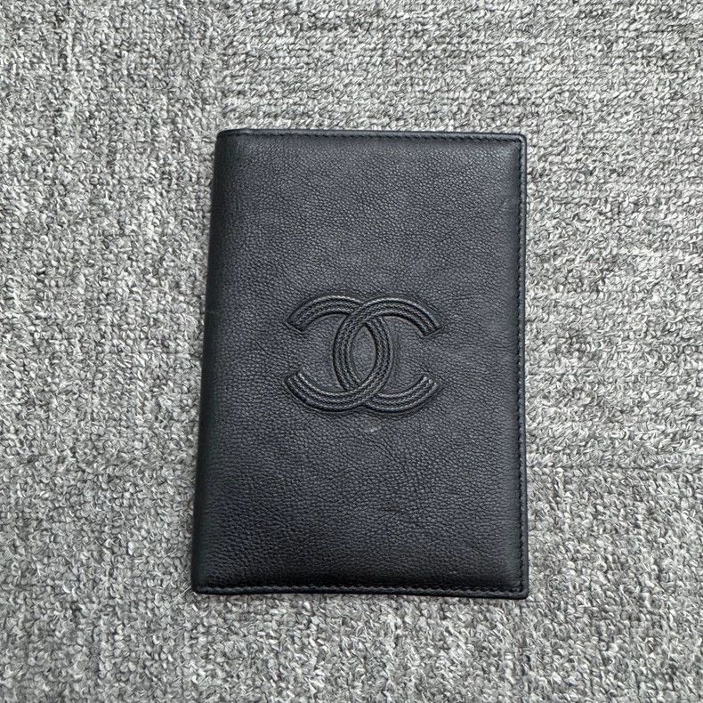 Chanel Chanel Caviar Leather CC Passport Holder-yf Size ONE SIZE - 1 Thumbnail