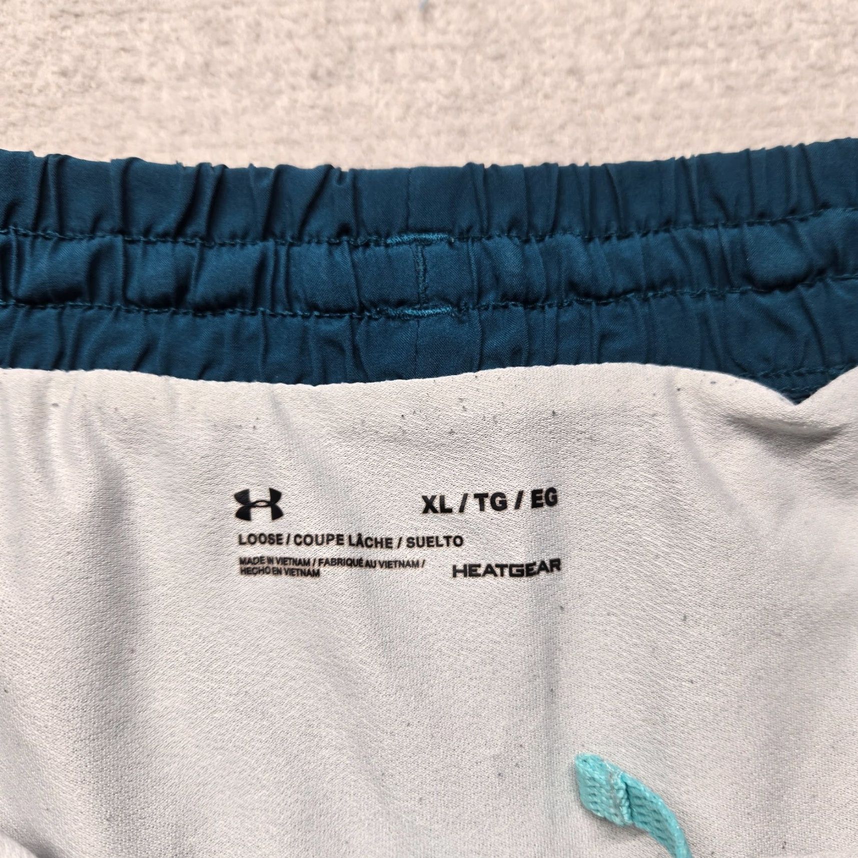 Under Armour Under Armour Heatgear Shorts Drawstring Blue White Women's XL Extra Large Adult Pant Size 40" / US 18 - 2 Thumbnail
