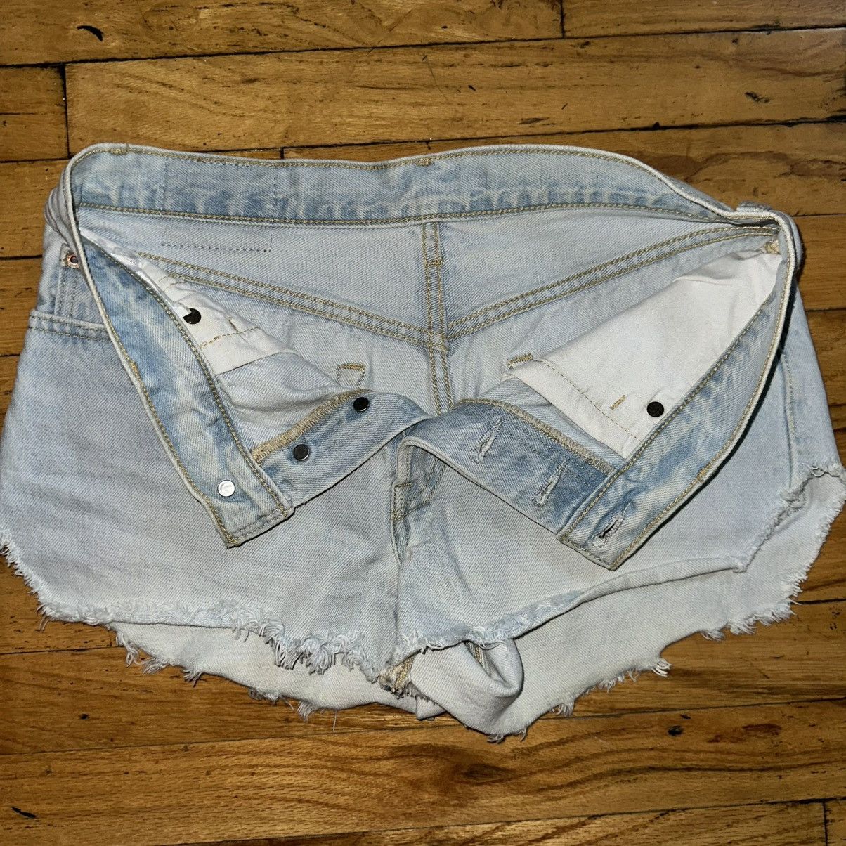 Levi's 501 mini shorts Size 28" / US 6 / IT 42 - 4 Thumbnail