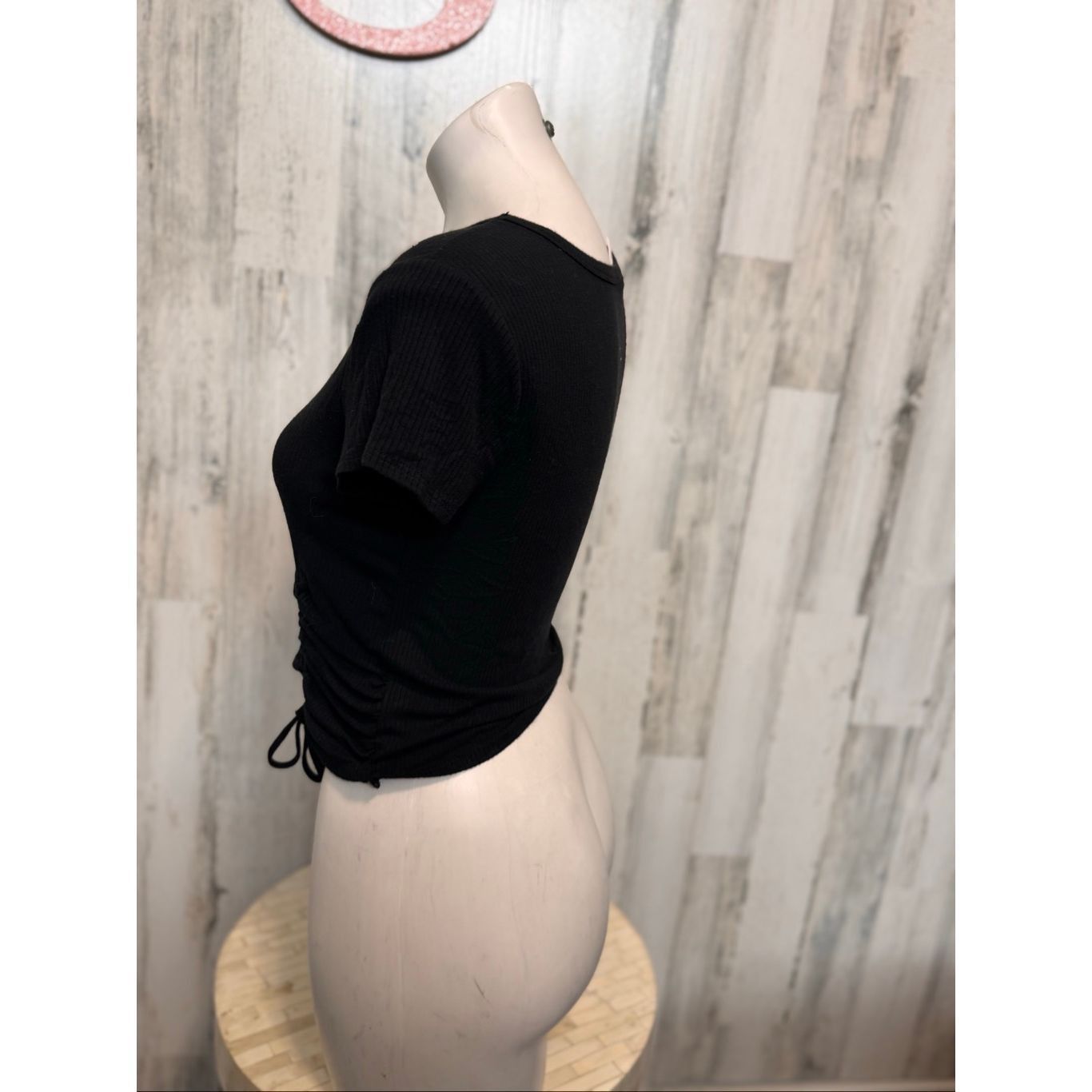 Other No Boundaries Black Ruched Drawstring Crop Top Size S Size S / US 4 / IT 40 - 3 Thumbnail