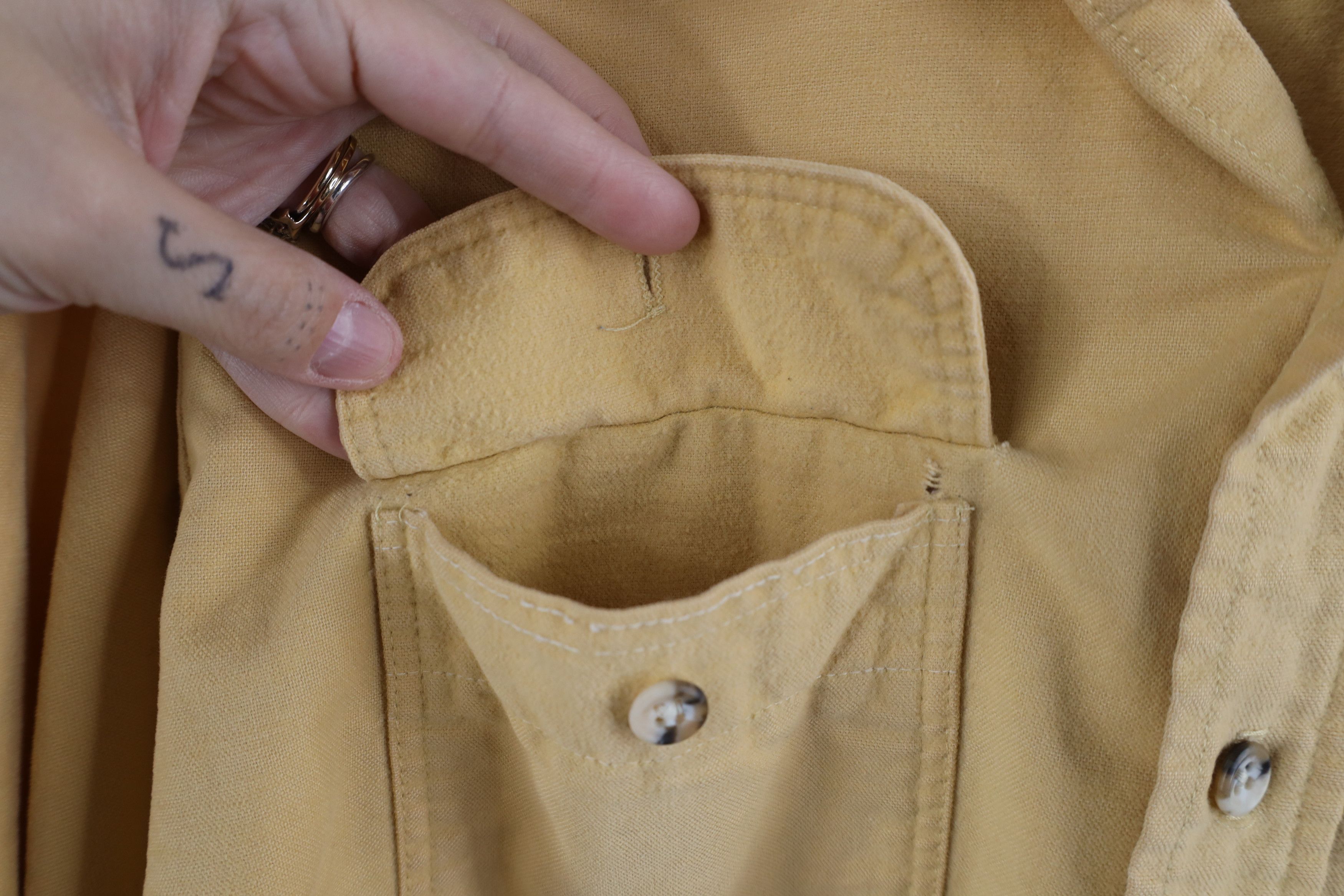 Vintage Vintage 70s Streetwear Chamois Cloth Button Shirt USA Size US L / EU 52-54 / 3 - 11 Thumbnail