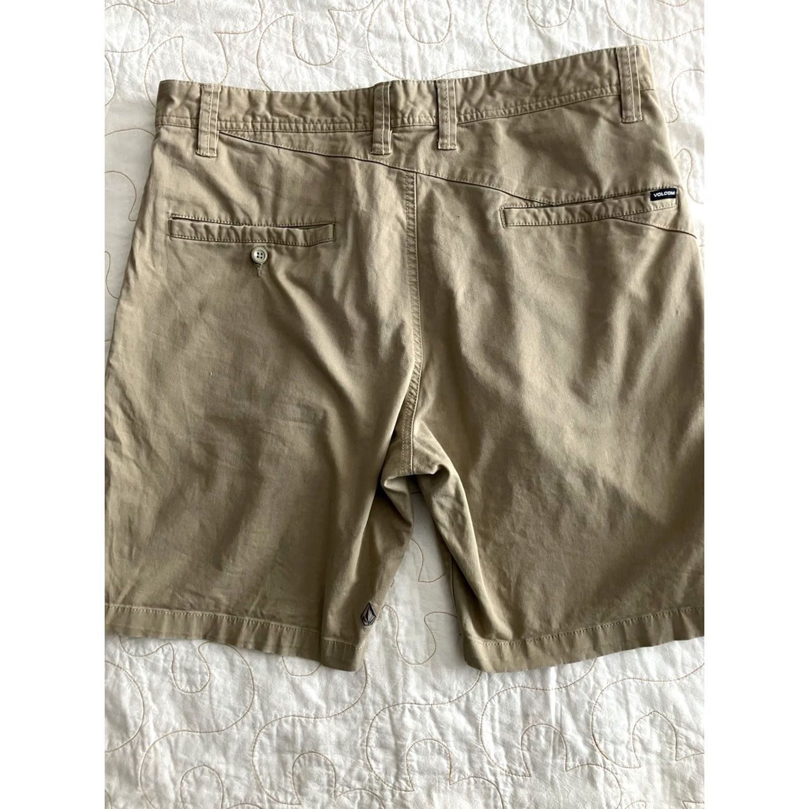 Volcom Volcom True To This Shorts Mens 36 Tan Khaki Front Modern Fit Chinos Tag 34 Size US 36 / EU 52 - 3 Thumbnail