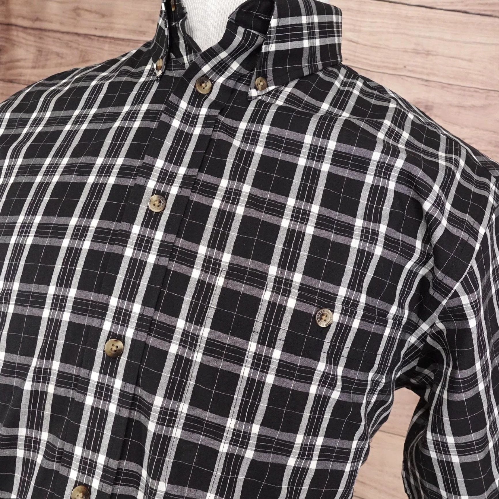 Roundtree & Yorke Roundtree & Yorke Shirt Mens Medium Black White Plaid Button Down Wrinkle Free Size US M / EU 48-50 / 2 - 2 Thumbnail