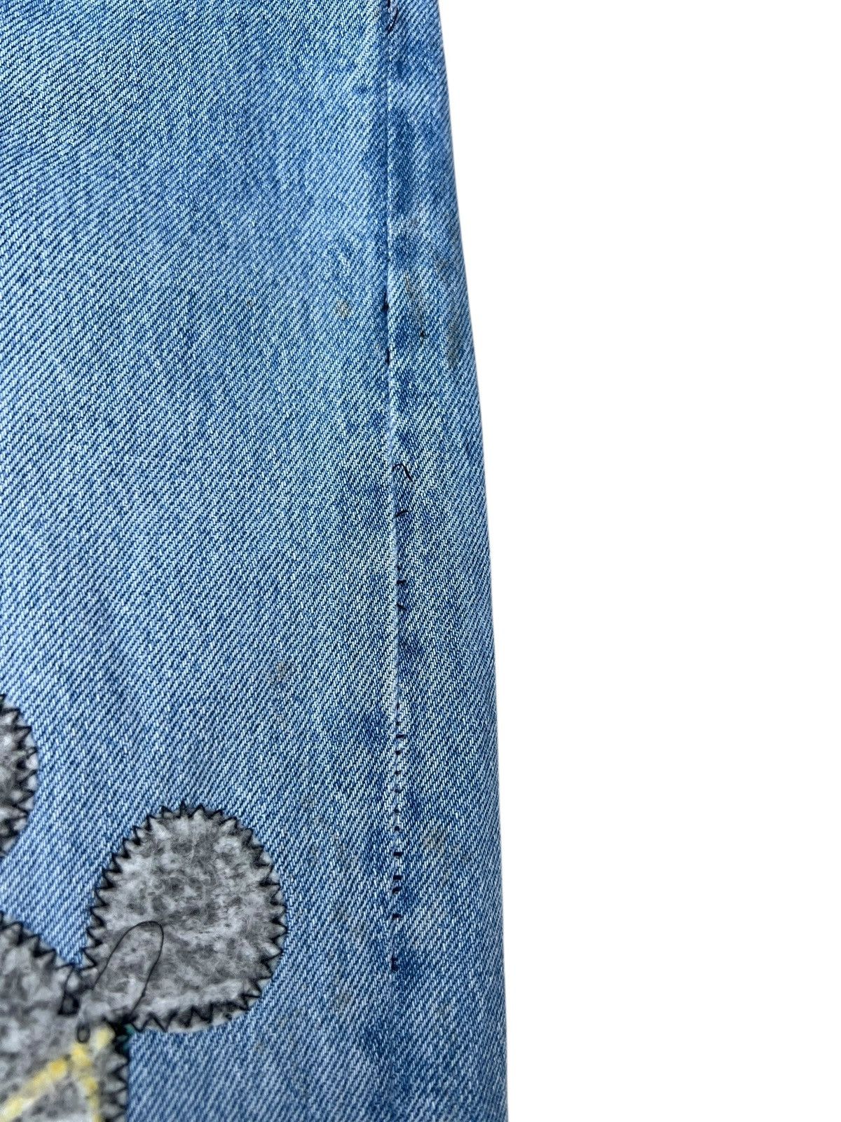 Levi's VTG 1992 Too Cute Disney X Levi’s 501 Patches Denim Jeans Size US 29 - 14 Thumbnail