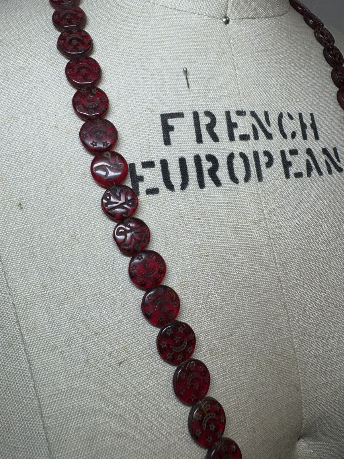 Vintage Vintage red glass Hajj beads Arabic Muslim double sided RARE Size ONE SIZE - 3 Thumbnail