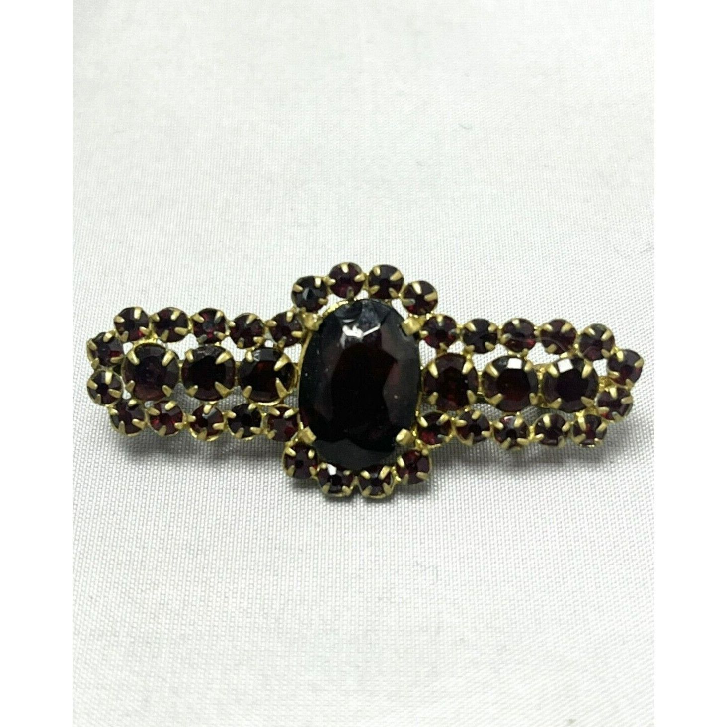 Vintage Estate Red Garnet Stone Vintage Brooch Pin Size ONE SIZE - 1 Thumbnail
