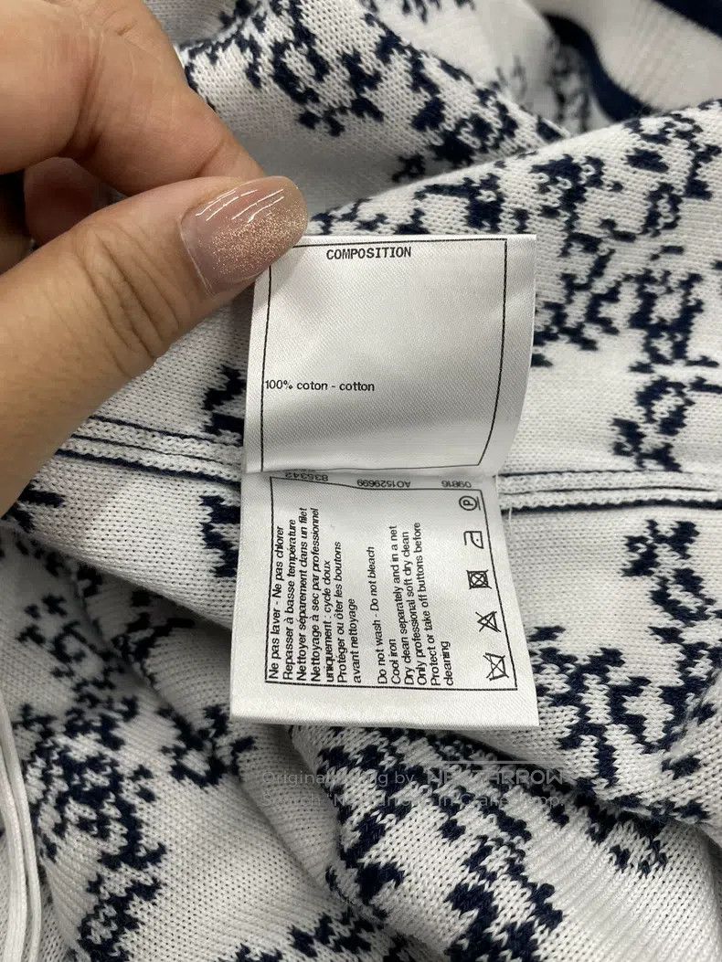 Chanel Chanel Blue and white printed full logo full double C card Size XS / US 0-2 / IT 36-38 - 6 Thumbnail
