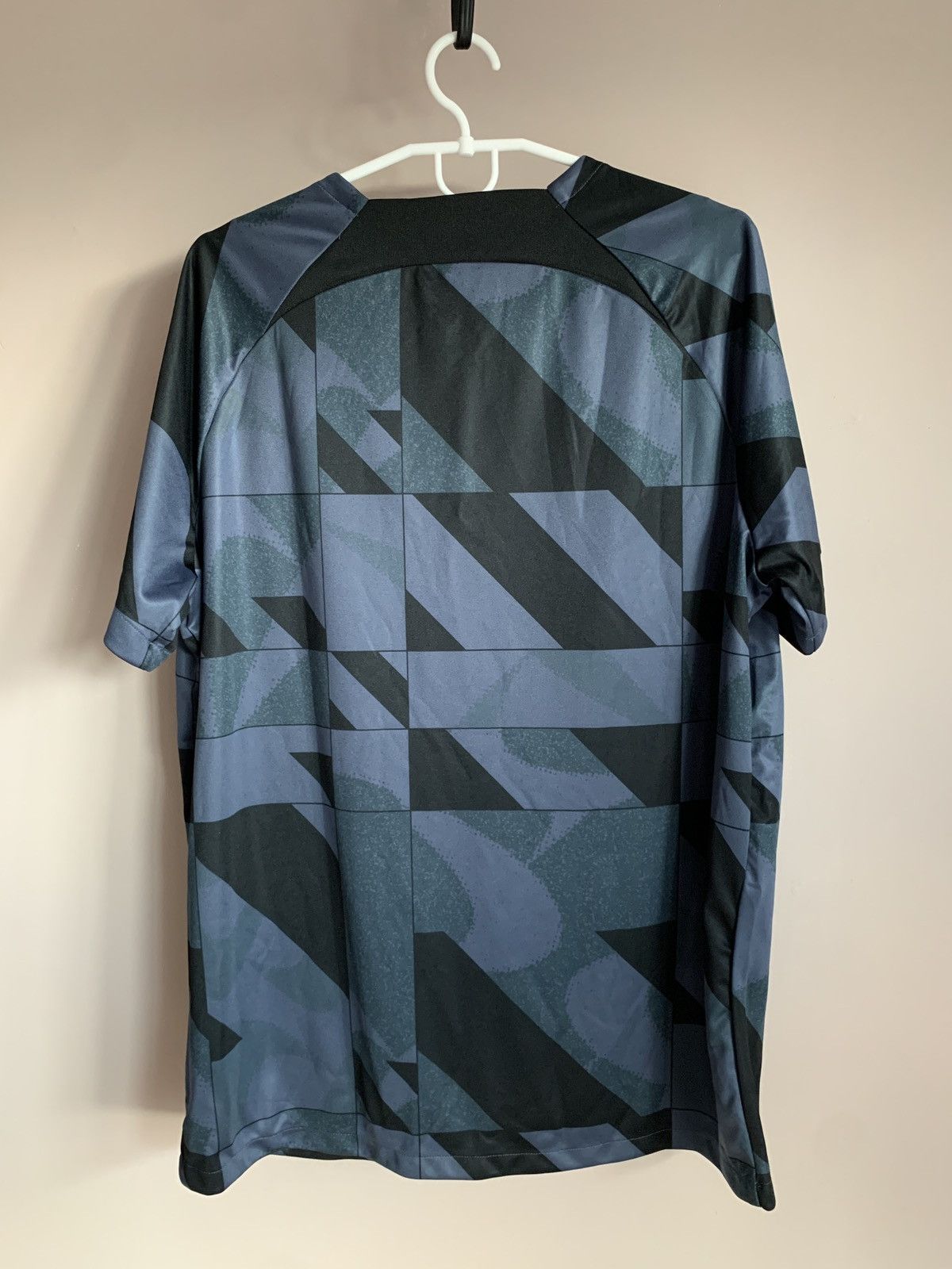 Nike Barcelona 21/22 Training Football Shirt Nike Soccer Jersey Size US XL / EU 56 / 4 - 2 Thumbnail