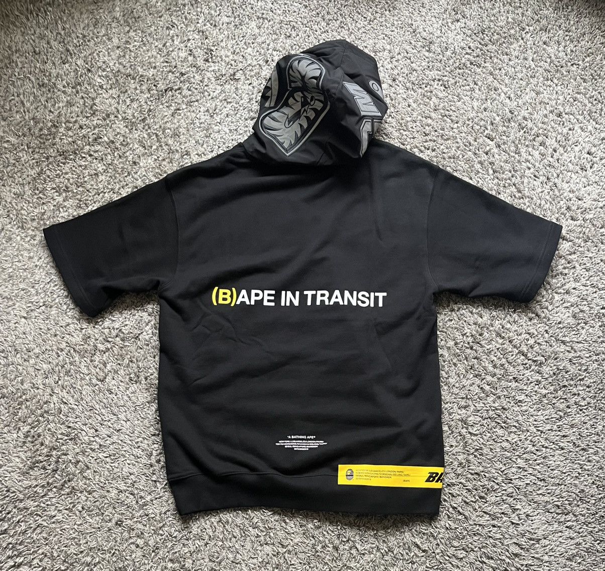 Bape Bape In Transit Shark Short Sleeve Hoodie Size US L / EU 52-54 / 3 - 2 Thumbnail