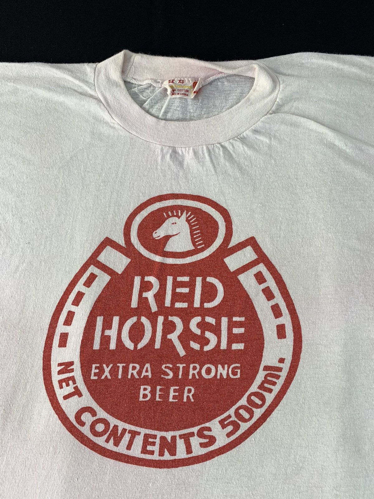 Japanese Brand 90s Red Horse Extra Strong Beer Name Logo Horshoes Tee Size US M / EU 48-50 / 2 - 4 Thumbnail
