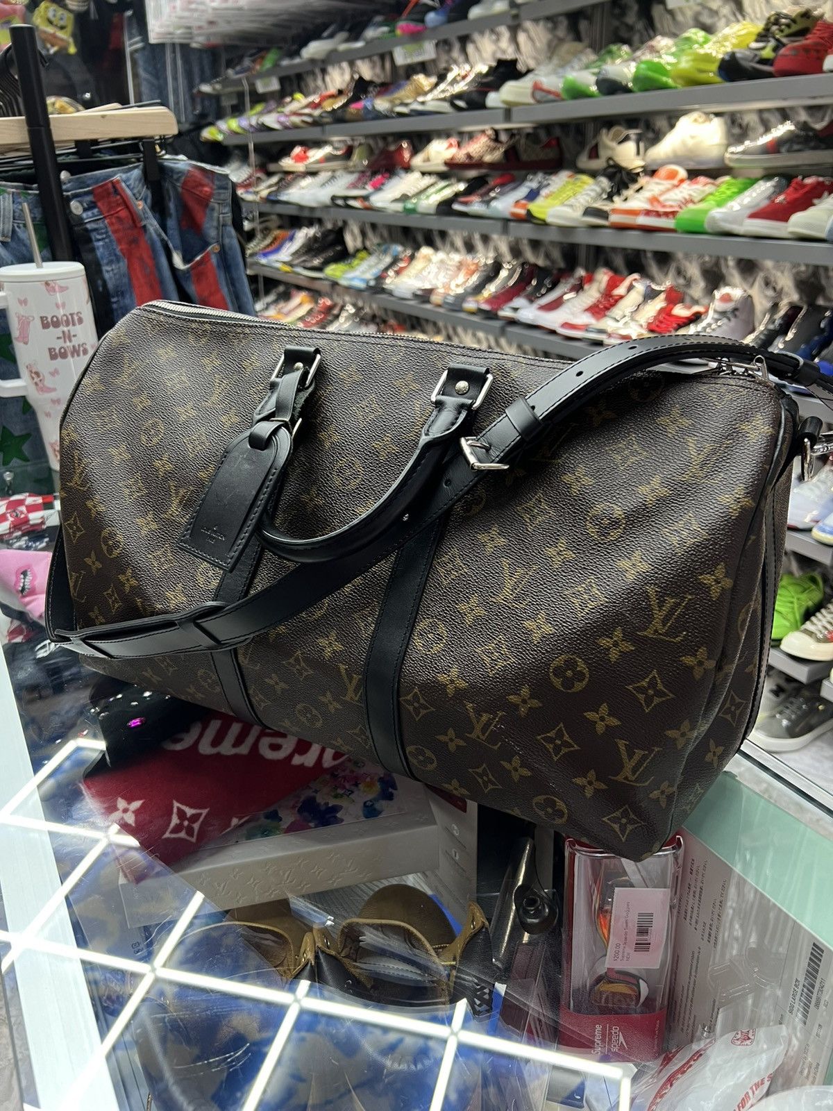 Louis Vuitton Louis Vuitton Monogram Duffel Bag Size ONE SIZE - 2 Thumbnail