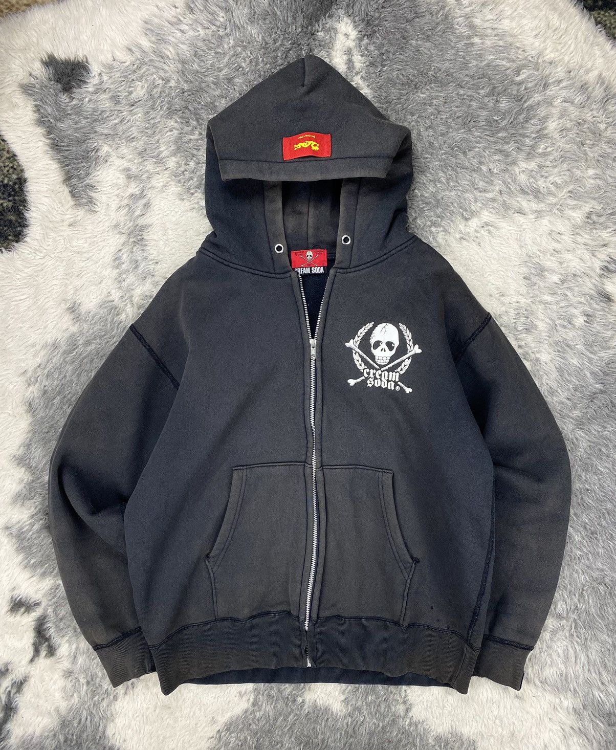 Japanese Brand Vintage Thrashed CREAM SODA Crazy Sunfaded Hoodie Size US L / EU 52-54 / 3 - 3 Thumbnail