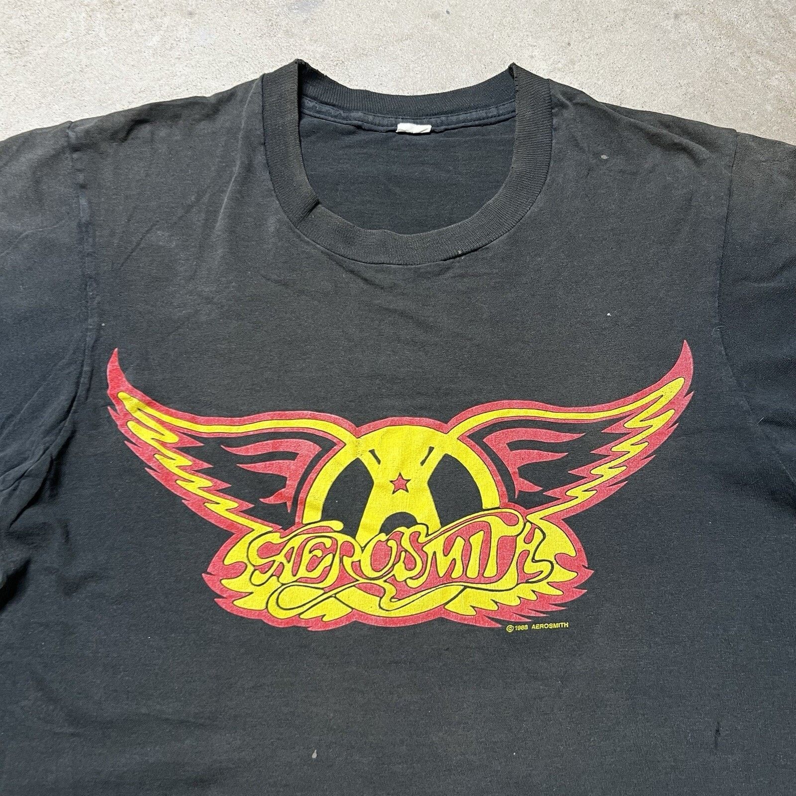 Vintage Vintage 1988 Aerosmith Walk This Way Concert T-Shirt Size US M / EU 48-50 / 2 - 5 Thumbnail