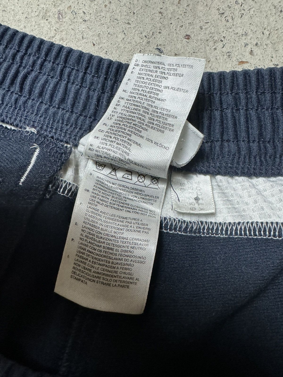 Adidas × Vintage Vintage Y2K Adidas Stripe Logo Baggy Track Pants Size US 34 / EU 50 - 8 Thumbnail