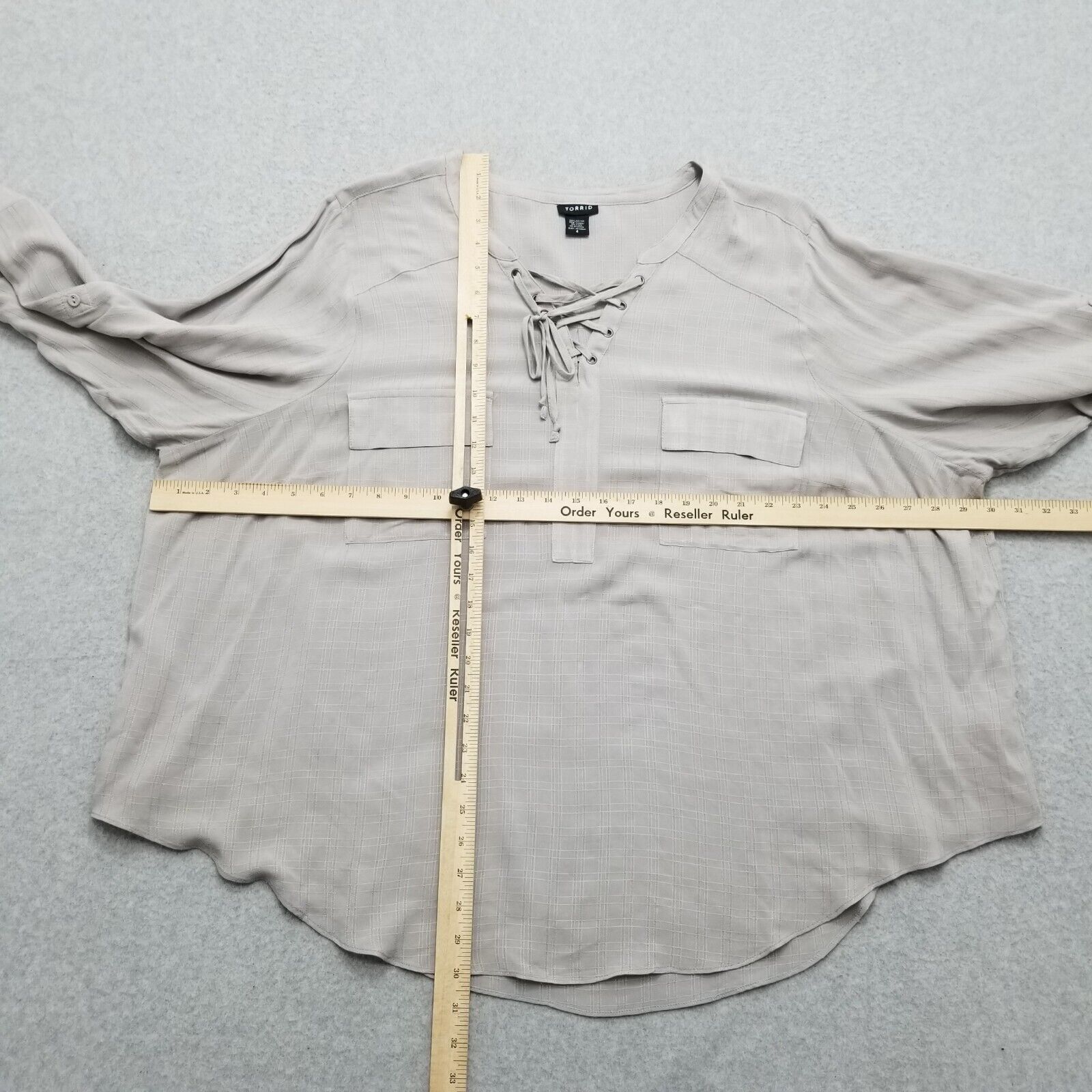 Torrid Torrid Shirt Top Womens 4 Pockets Lace Up Neck Lightweight Size S / US 4 / IT 40 - 3 Thumbnail