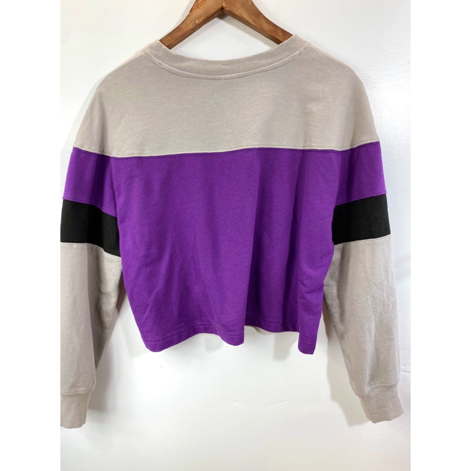 Vintage Batman Graphic Pullover Sweater Womens Size L Purple/Gray #2077 Size L / US 10 / IT 46 - 3 Thumbnail