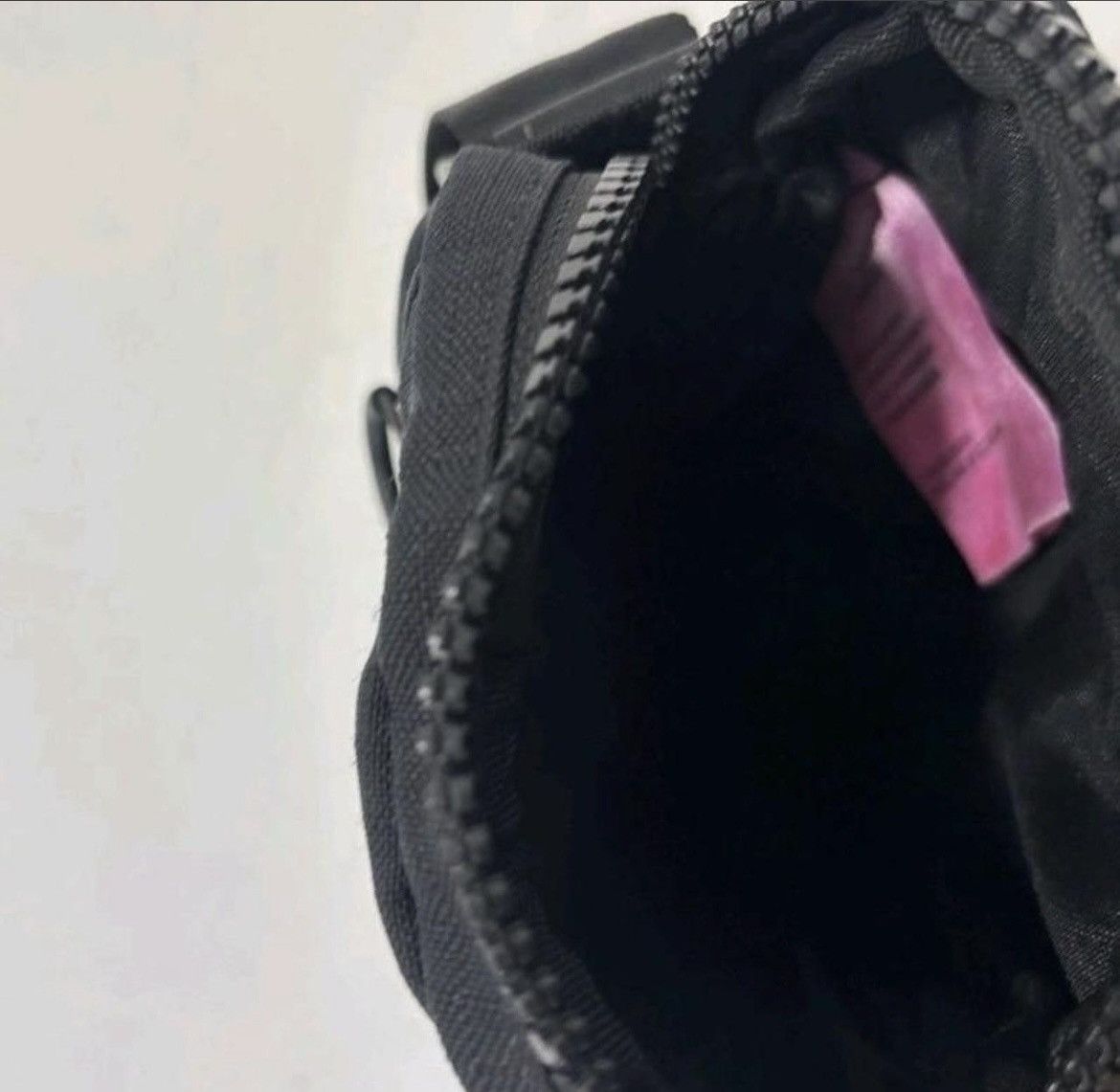 Jordan Brand Nike Air Jordan Wings Festival Crossbody Bag Black/Red Size ONE SIZE - 5 Thumbnail