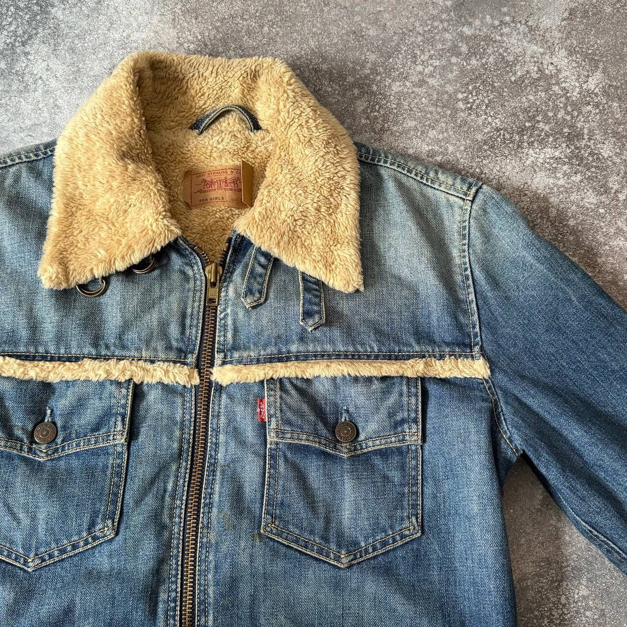 Levi's Vintage Clothing Levi’s Vintage Trucker Sherpa Washed Denim Jacket Size L / US 10 / IT 46 - 4 Thumbnail