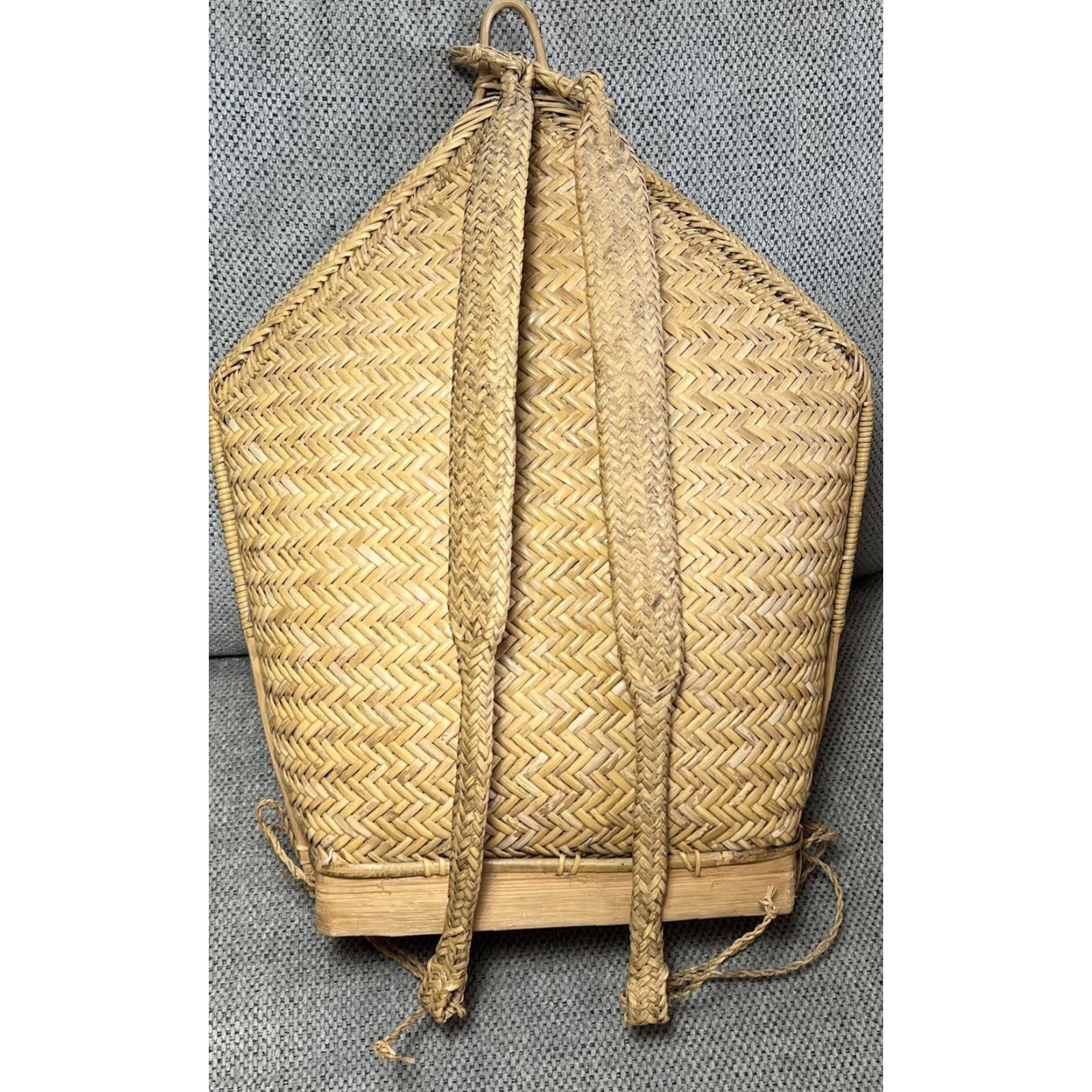 Asket VINTAGE Pasiking HandMade Woven Bag Backpack Tan Beige Bamboo BOHO 1970s Ethnic/Peasant Bag 21”x16”x5.5” Mens Womens (if applicable) Size ONE SIZE - 3 Thumbnail