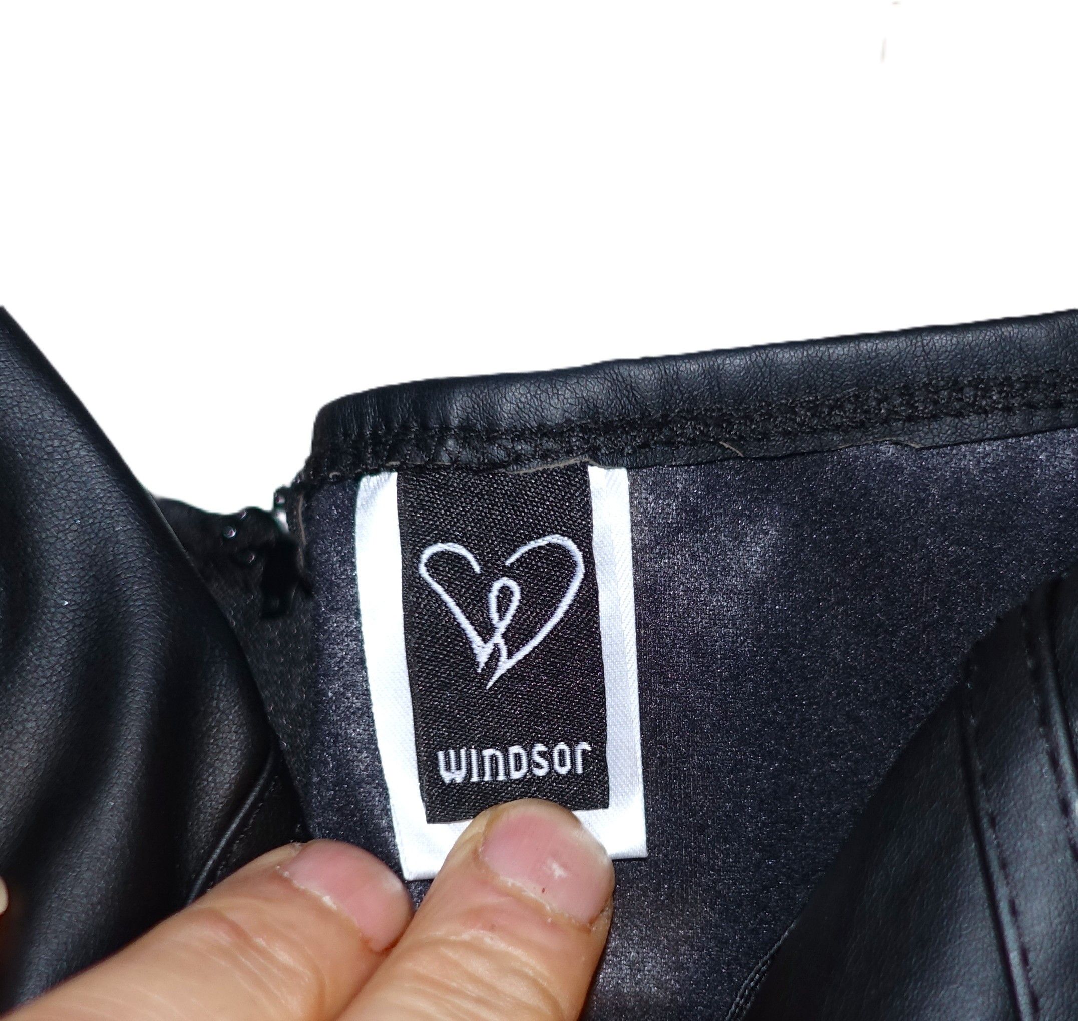 Vintage Windsor Black Faux leather Draped Crop Top M Size M / US 6-8 / IT 42-44 - 7 Thumbnail