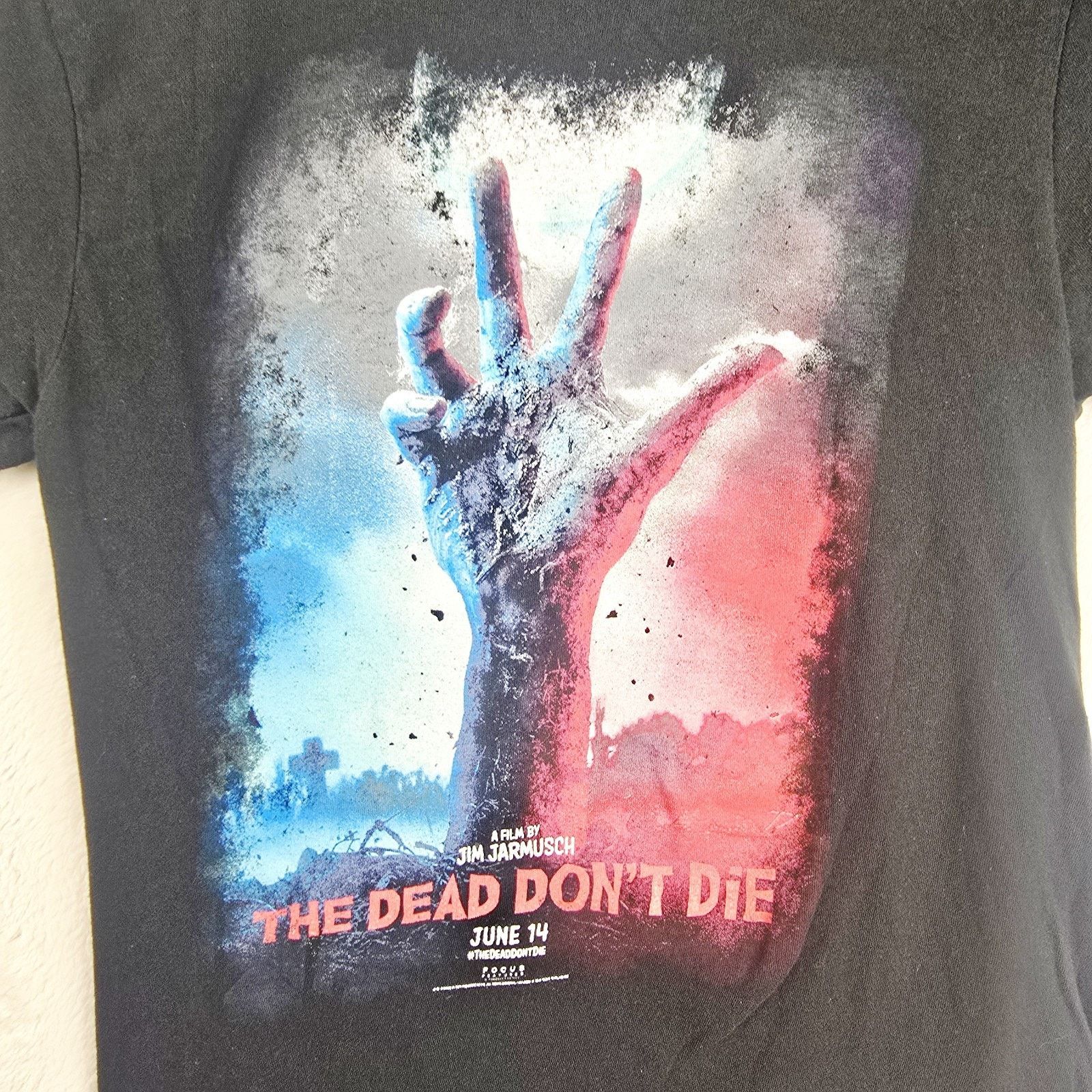 Other The Dead Don't Die Shirt Mens XS Horror Movie Zombie Size US XS / EU 42 / 0 - 3 Thumbnail