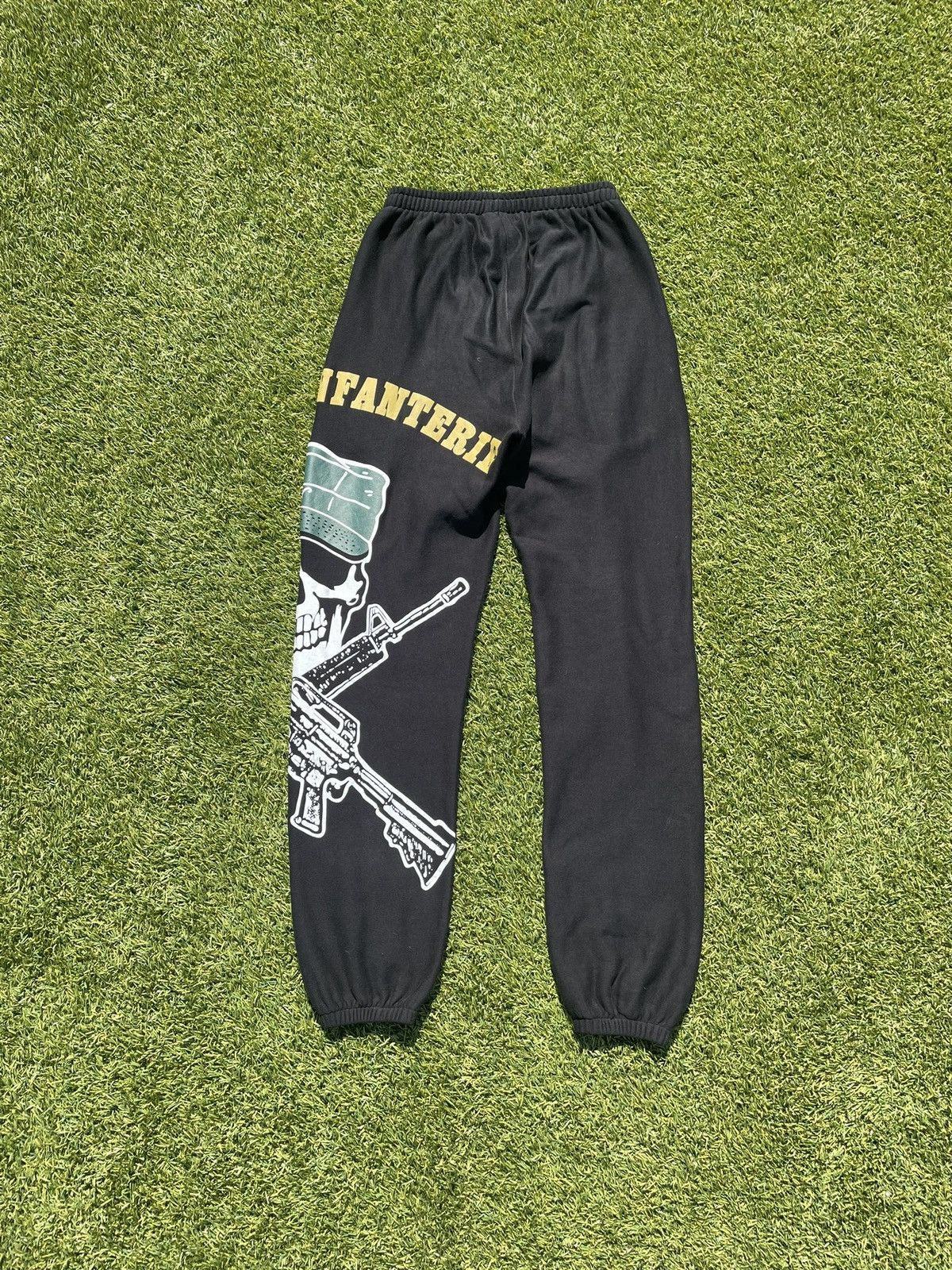 Vetements SS19 Vetements Marine Infantries Assault Rifle Set Size US M / EU 48-50 / 2 - 15 Thumbnail