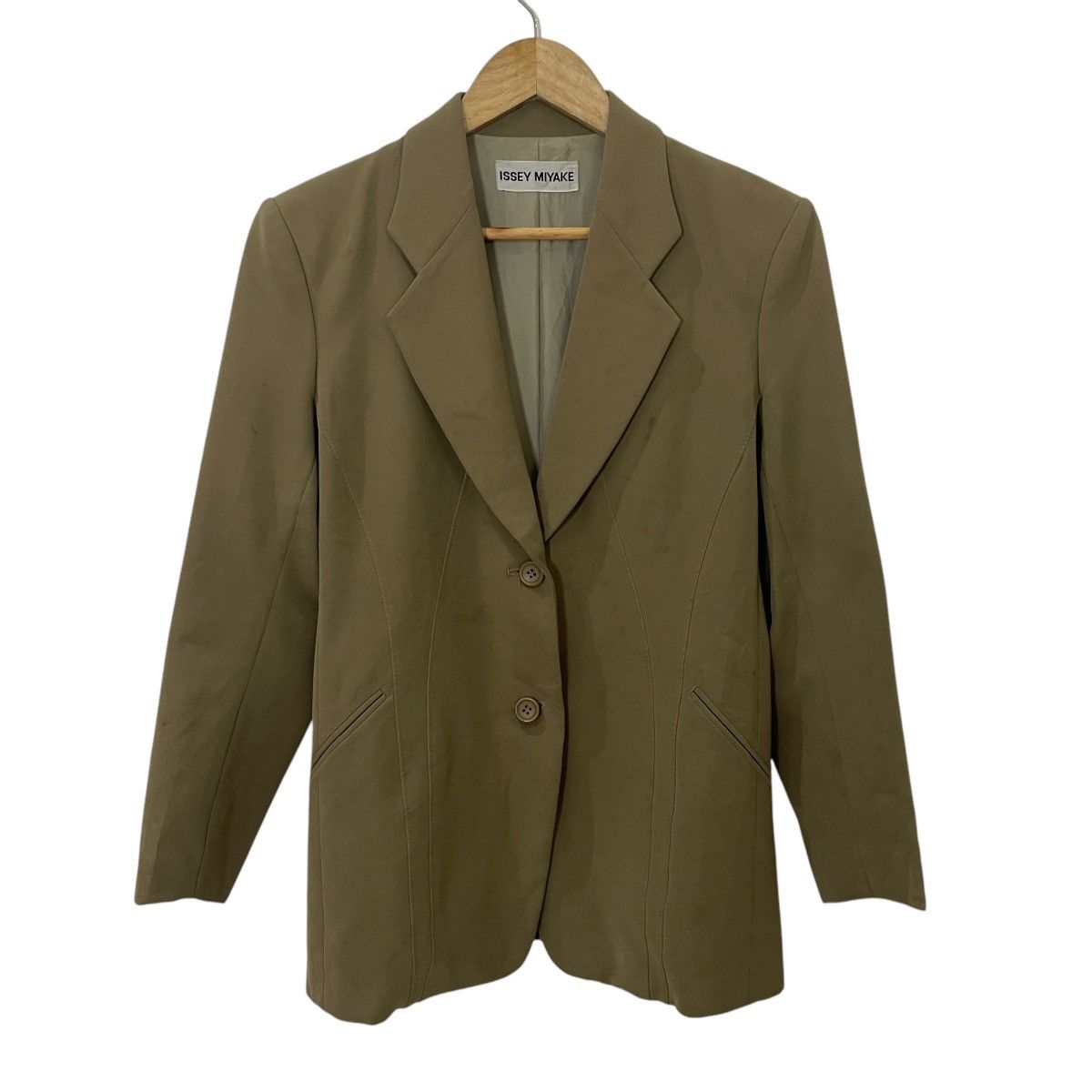 Issey Miyake Windcoat green foldable parka with multiple pockets — 1990s -  VANIITAS vintage designer clothing