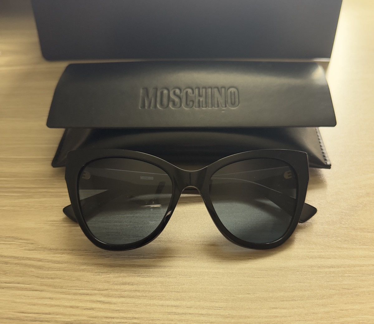 Moschino MOSCHINO Black Sunglasses - Brand New Size ONE SIZE - 1 Thumbnail
