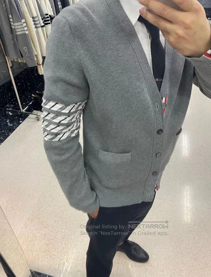 Thom Browne Thom Browne Men's Classic Cardigan. Size US M / EU 48-50 / 2 - 9 Thumbnail