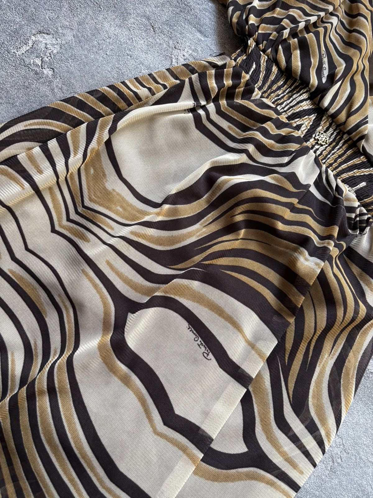 Roberto Cavalli Vintage Roberto Cavalli Printed Logo Luxury Dress Size L Size L / US 10 / IT 46 - 5 Thumbnail