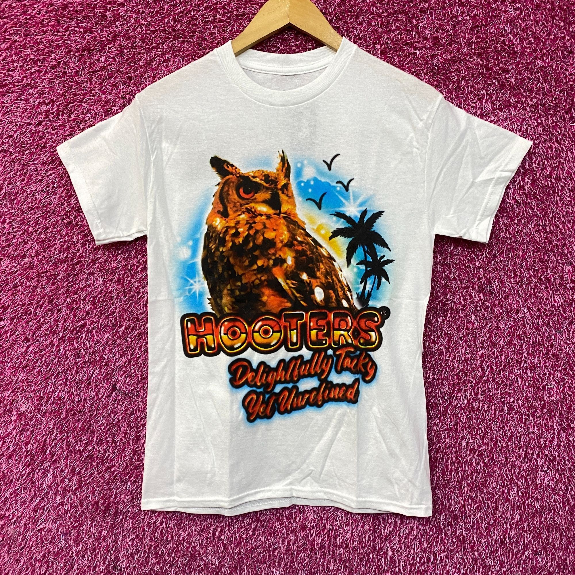 Ripple Junction Hooters Delightfully Tacky Yet Unrefined T-Shirt Small Size US S / EU 44-46 / 1 - 1 Thumbnail