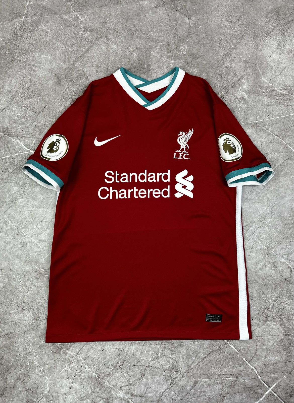 Vintage Nike Liverpool 2020-21 Home Jersey Size US S / EU 44-46 / 1 - 2 Thumbnail