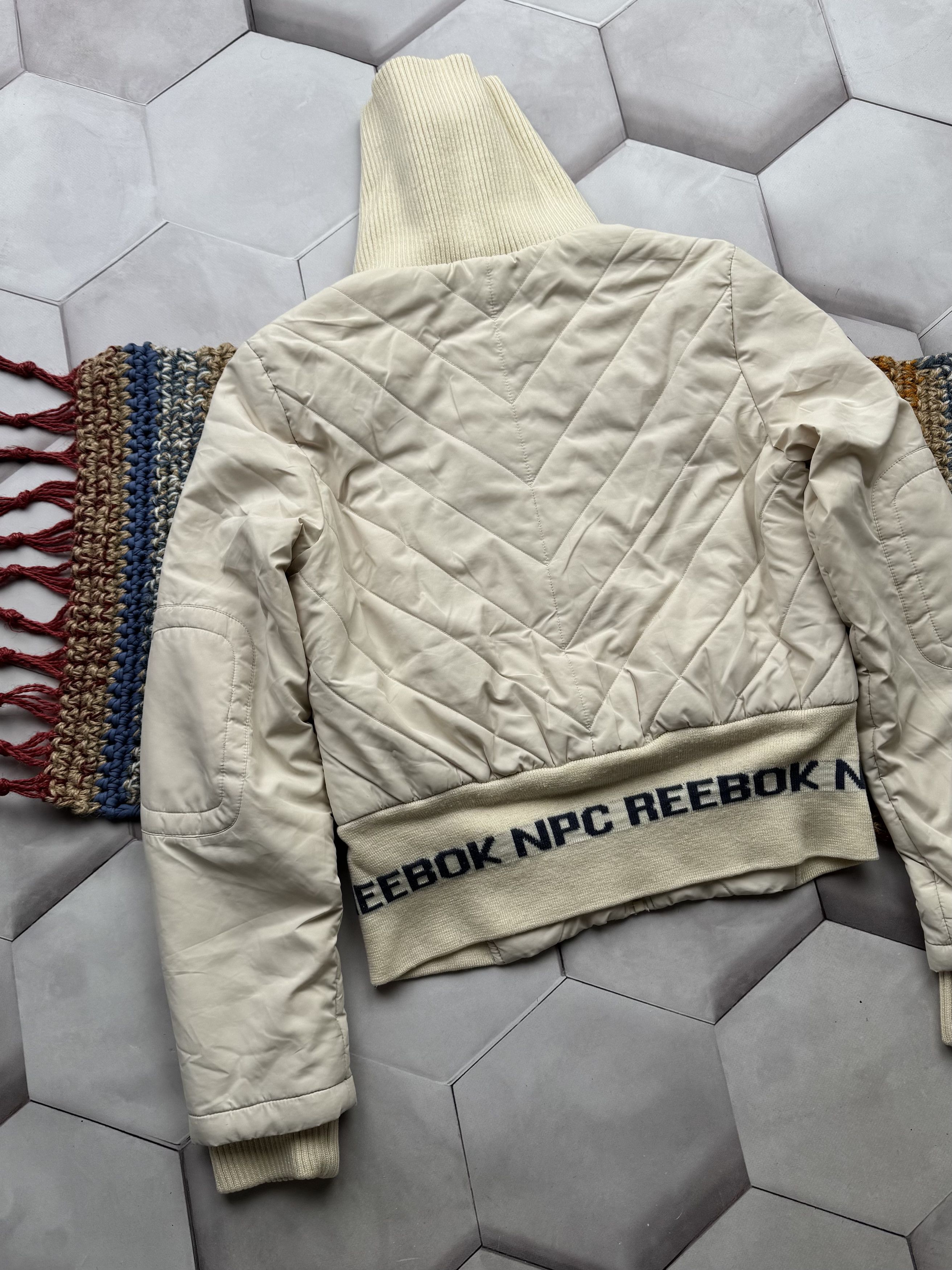 Reebok Reebok Vintage Cropped Jacket (ES9)(G7) Size M / US 6-8 / IT 42-44 - 9 Thumbnail