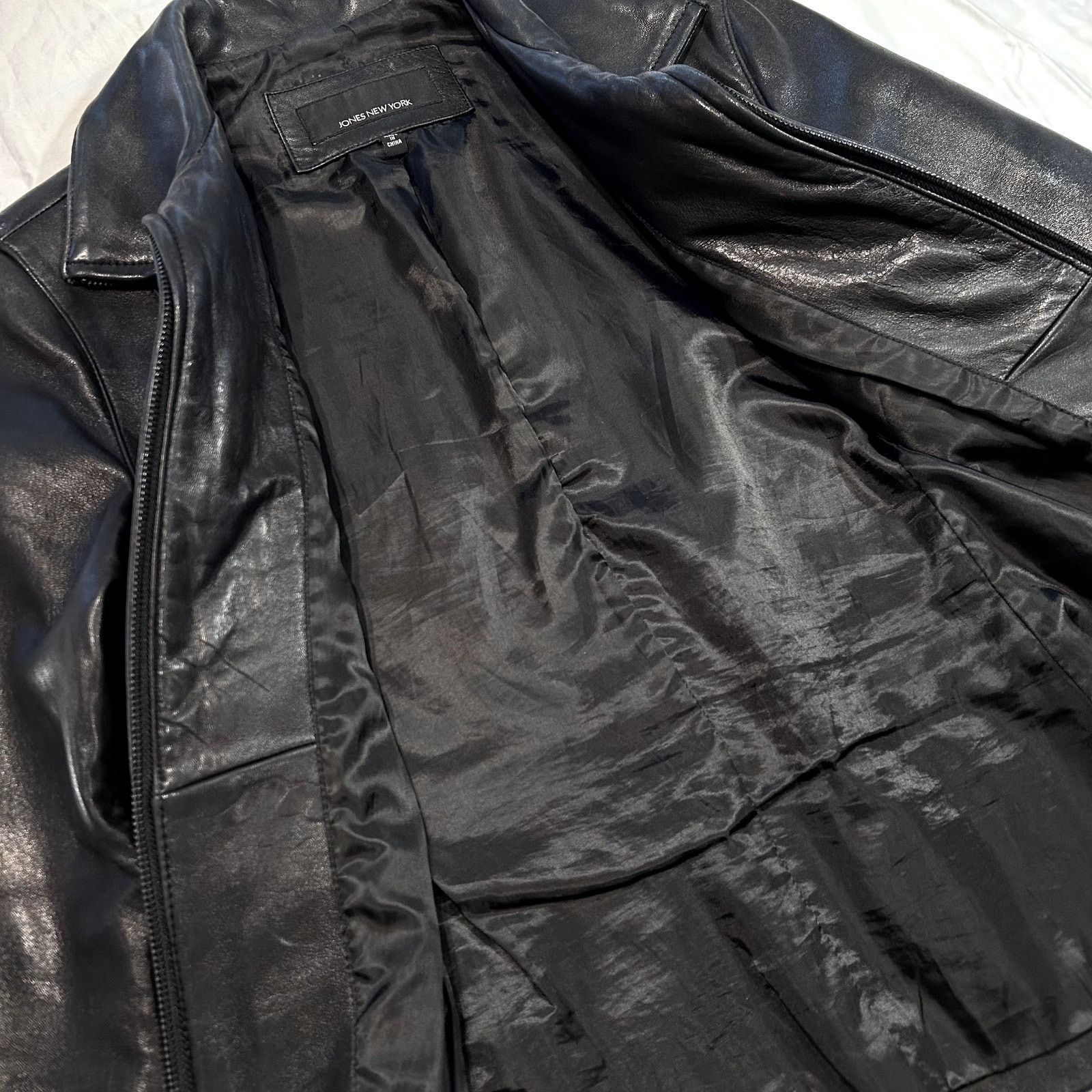 Jones New York Jones New York Black Leather Zip Up Moto Biker Jacket Size M Size M / US 6-8 / IT 42-44 - 8 Thumbnail